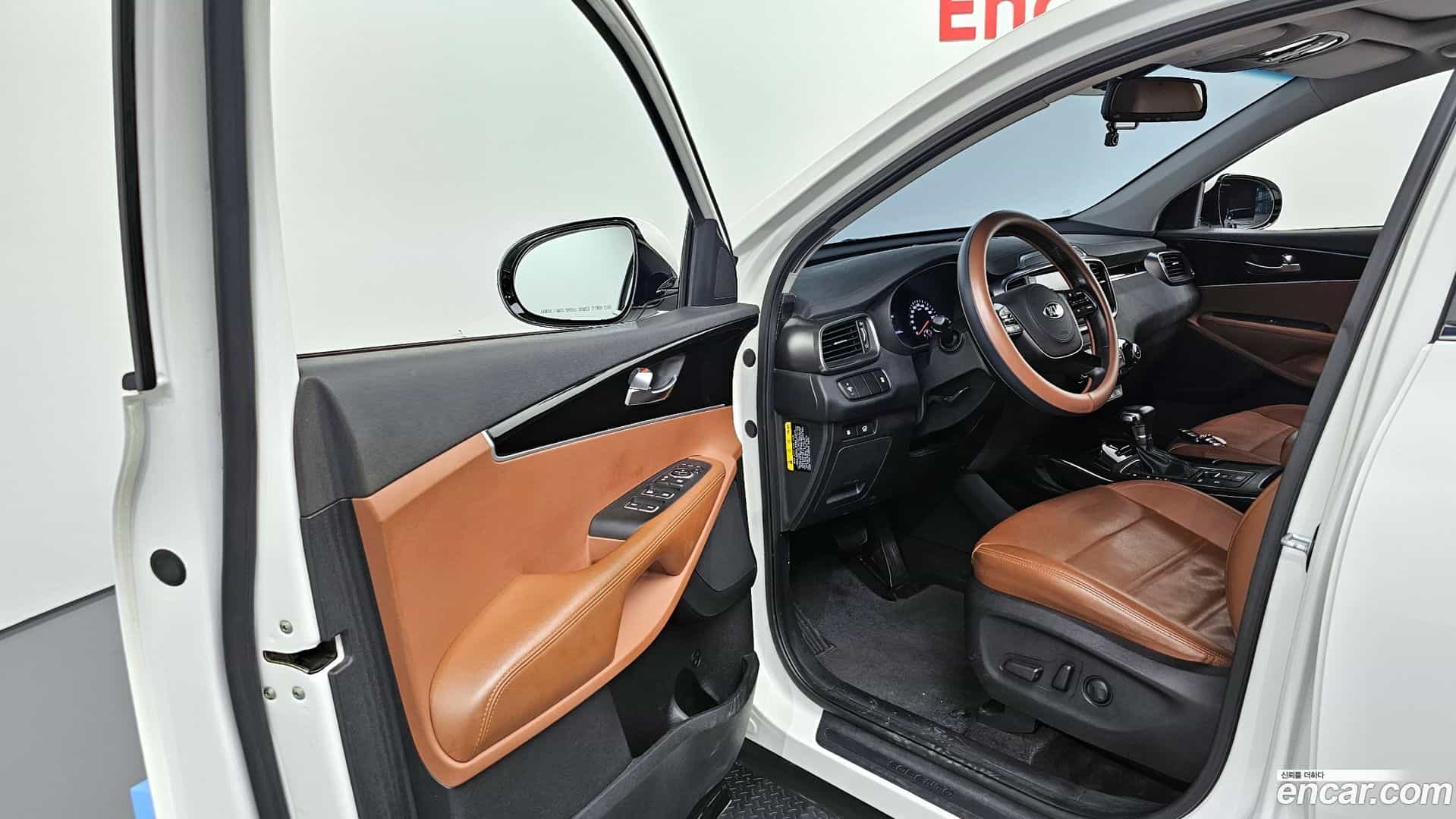 Sorento Kia 2018.1-INNER-010
