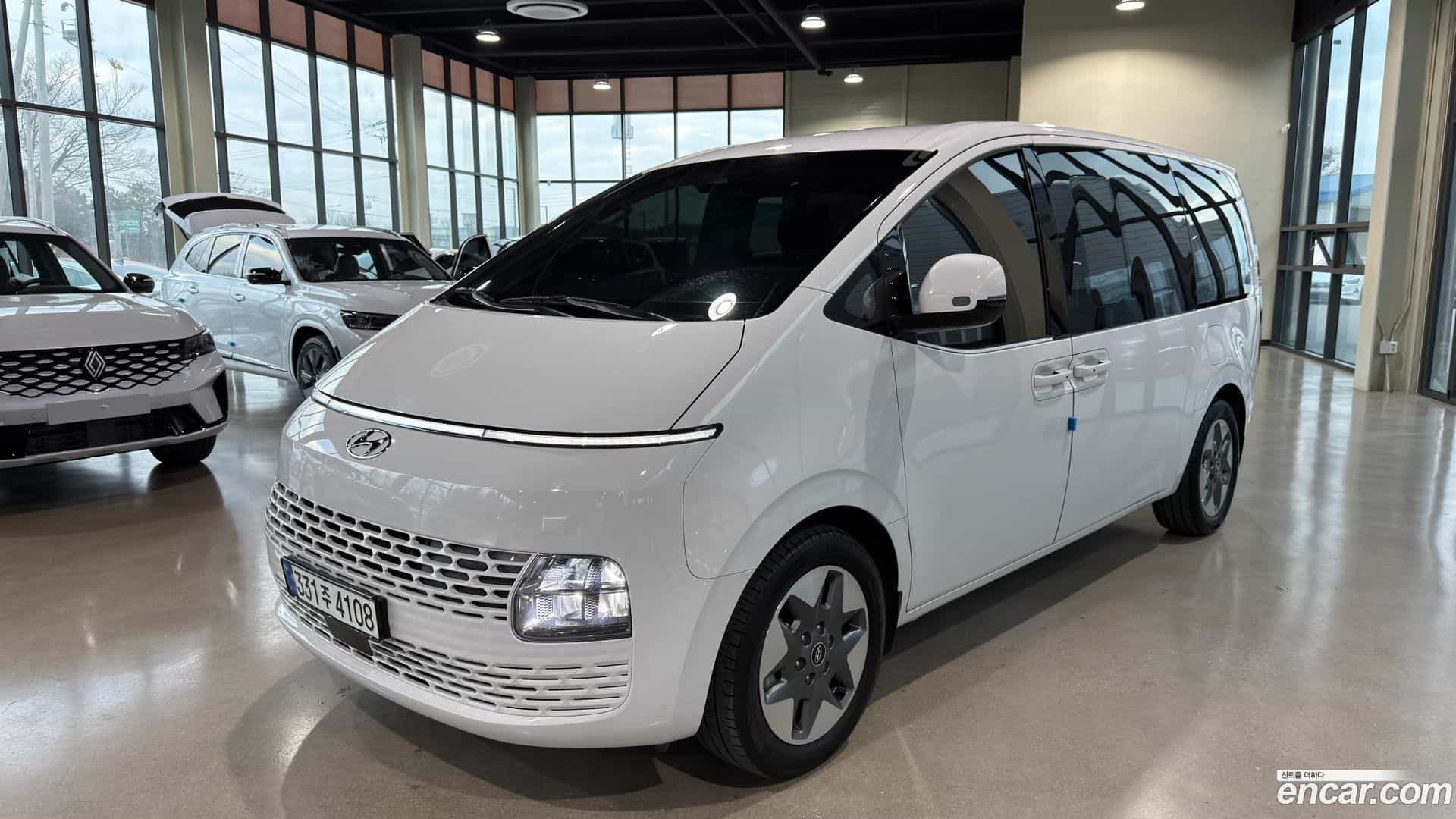 Staria Hyundai 2023.3-OUTER-001