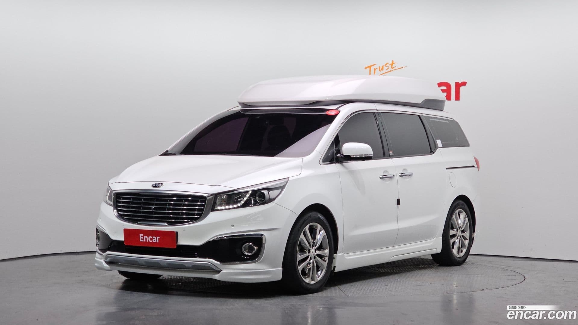 Main__Slider__Photo:Canival Kia 2017.8-0