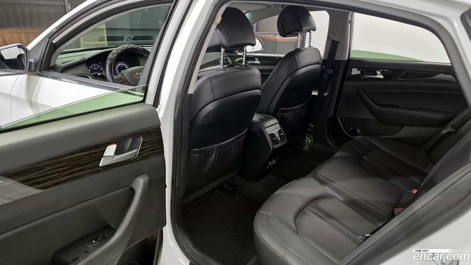 Sonata Hyundai 2017.5-OPTION-015