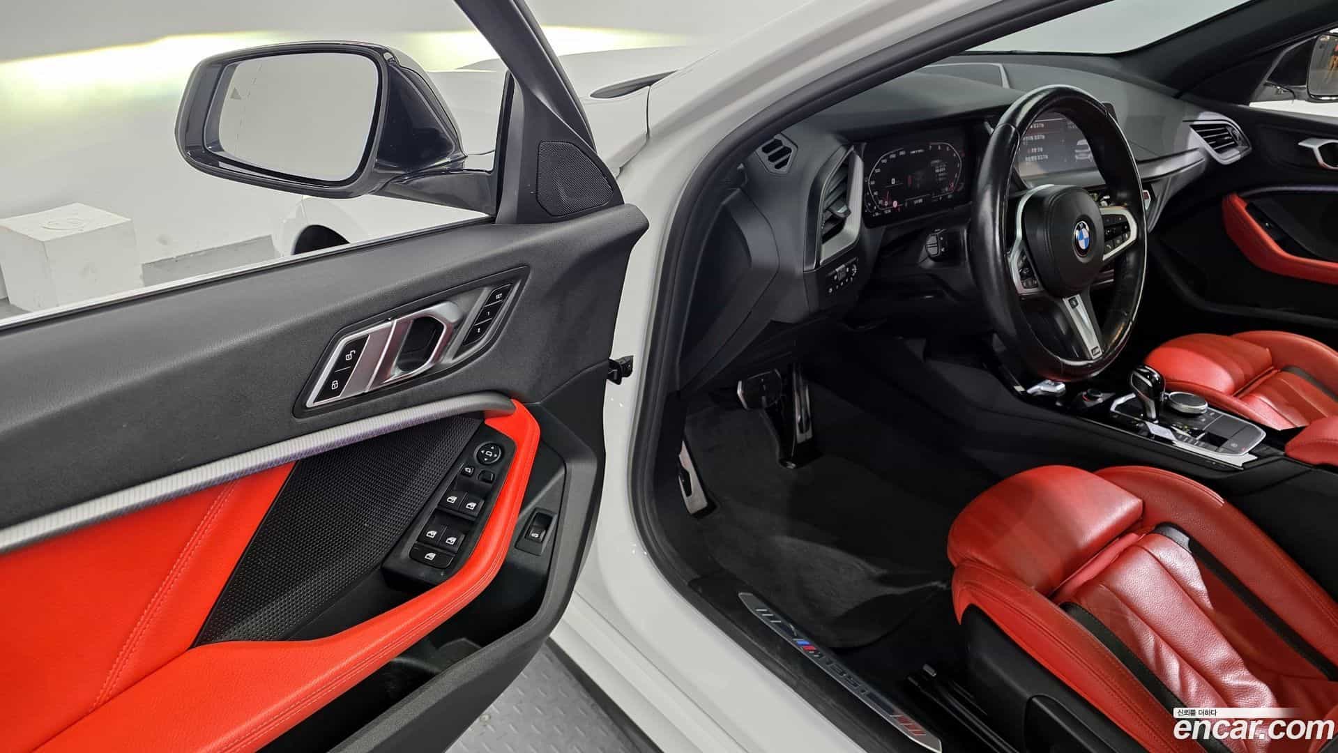 1-Series BMW 2021.10-INNER-010