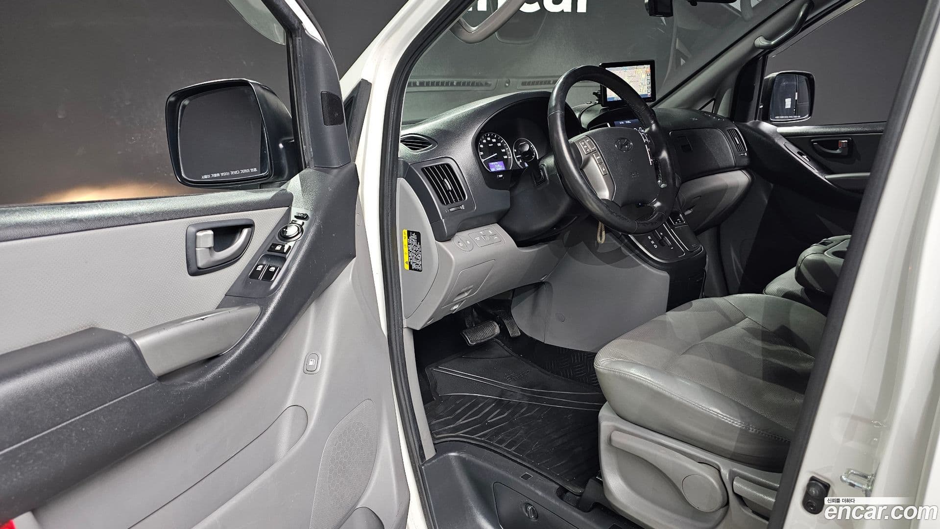 Main__Slider__Photo:Starex Hyundai 2019.10-10