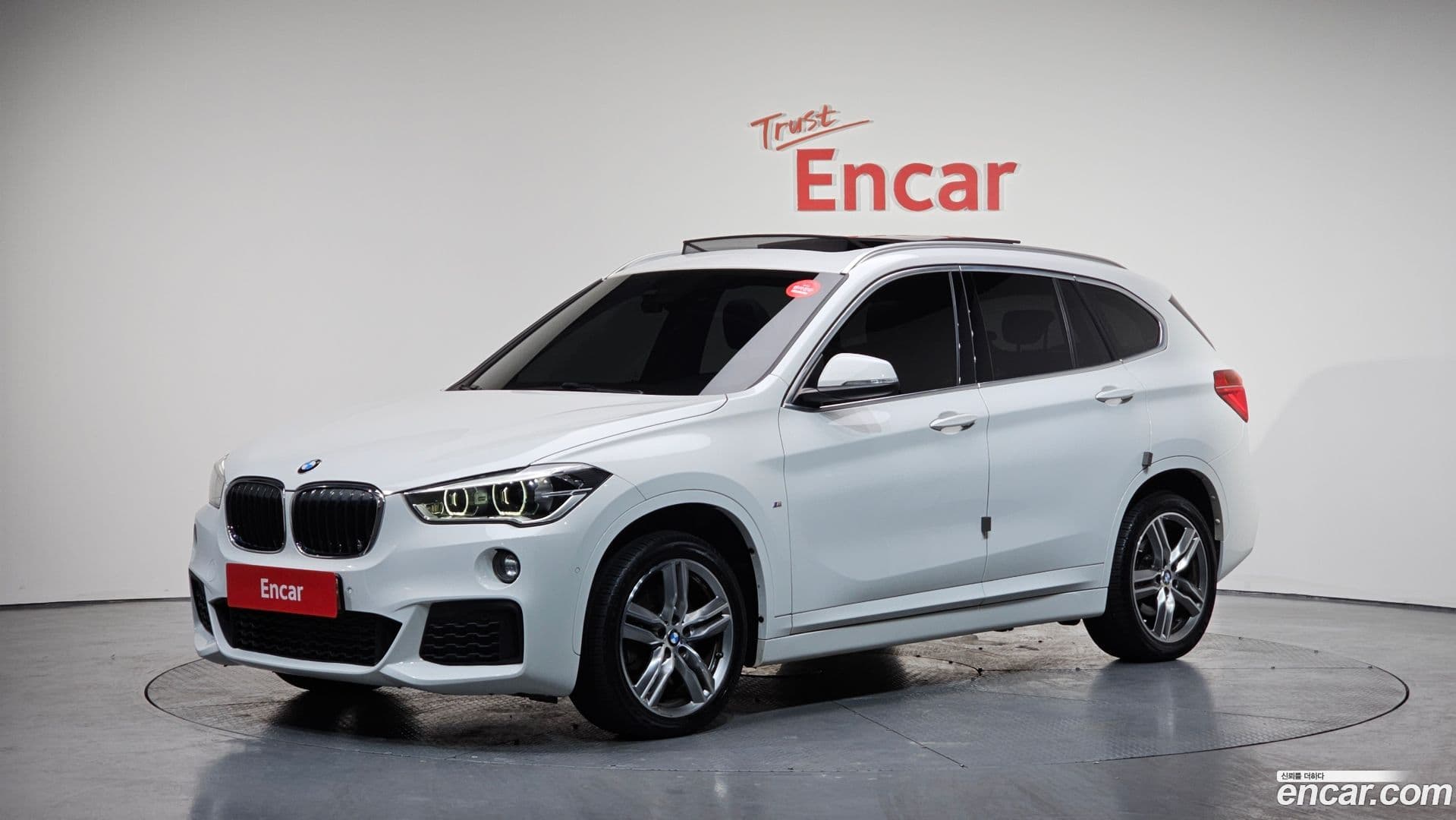 Main__Slider__Photo:X1 BMW 2019.4-0