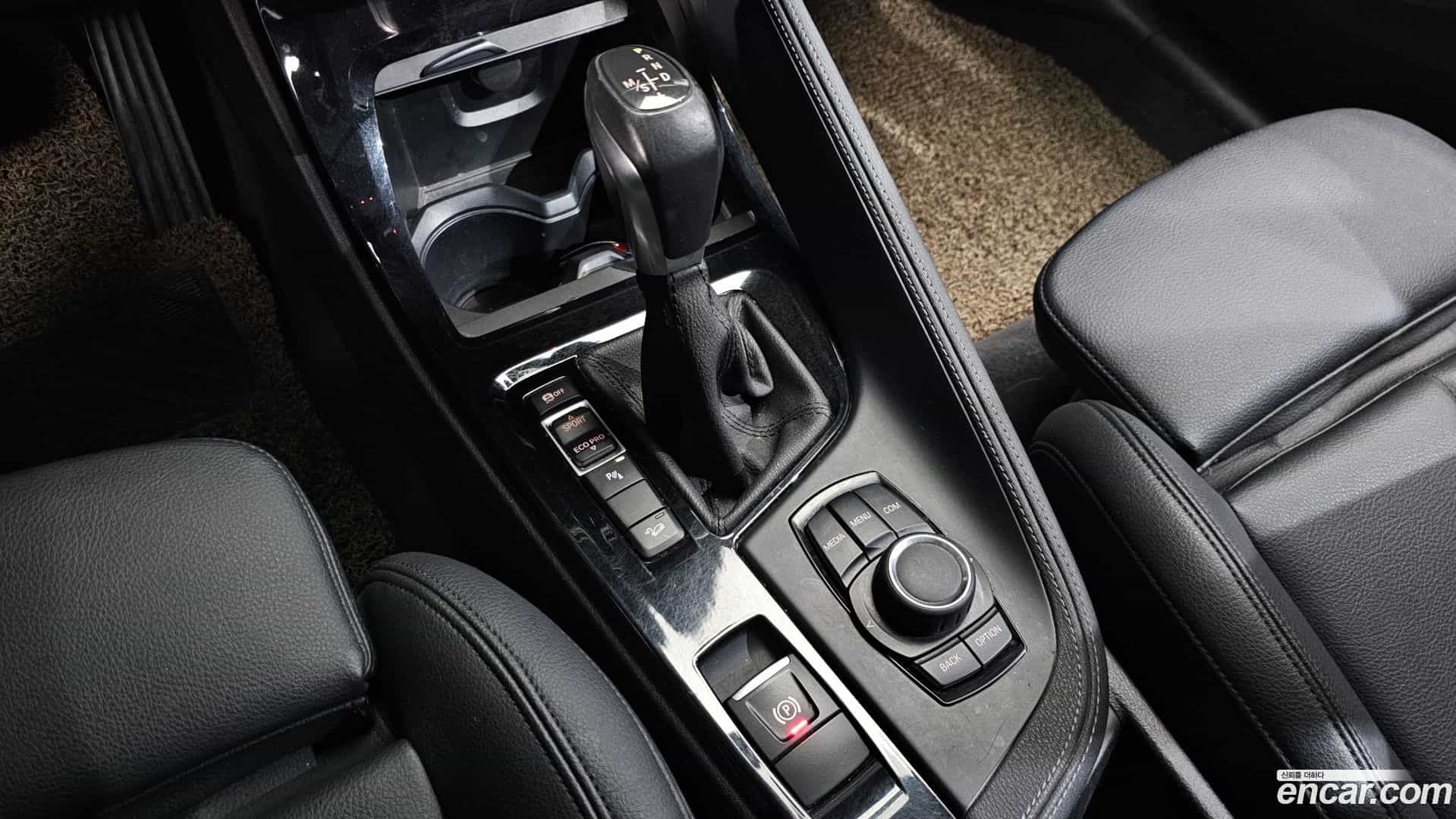 X1 BMW 2019.4-INNER-009