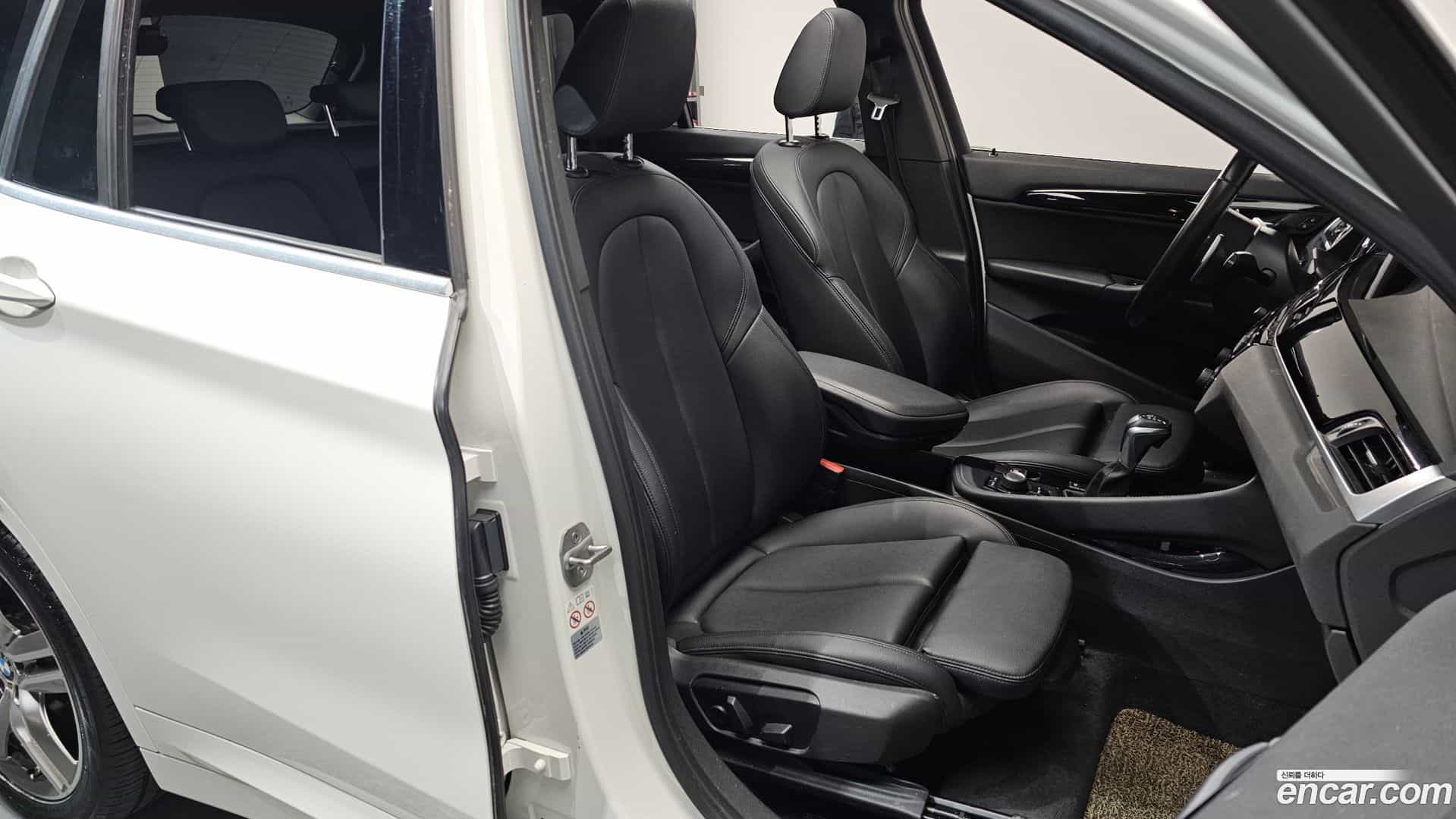 X1 BMW 2019.4-INNER-010