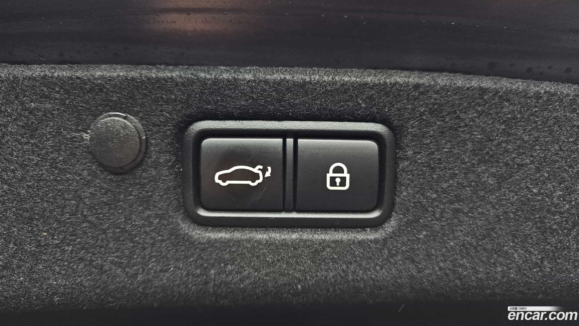 Grandeur Hyundai 2021.1-OPTION-024