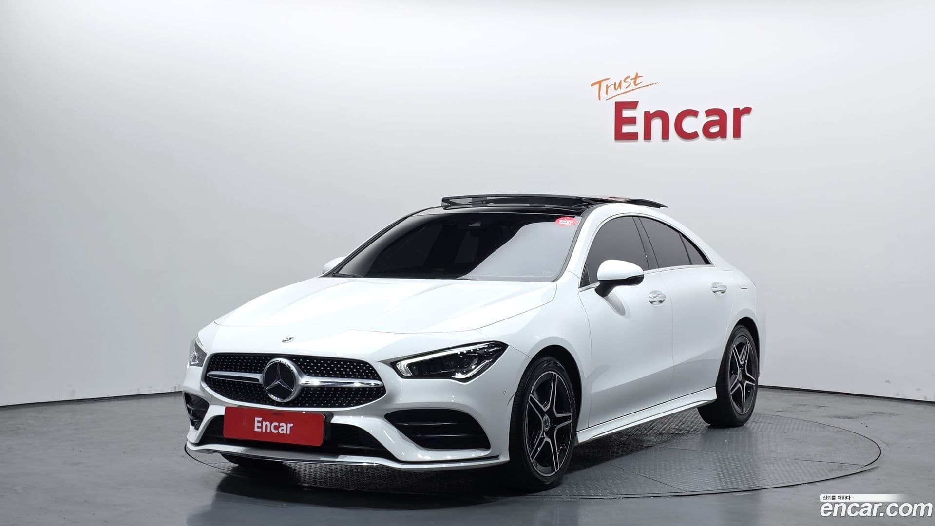 Main__Slider__Photo:CLA-Class Mercedes-Benz 2020.10-0