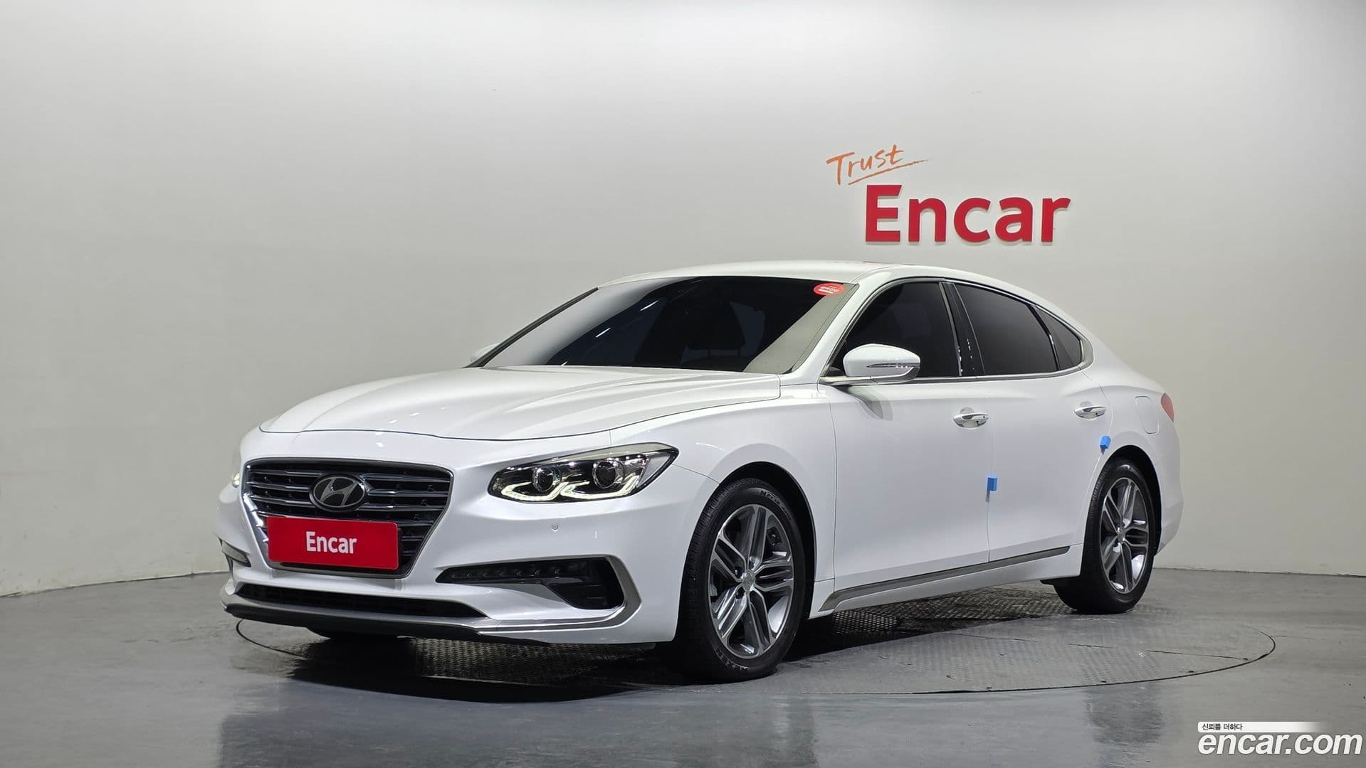 Main__Slider__Photo:Grandeur Hyundai 2017.7-0
