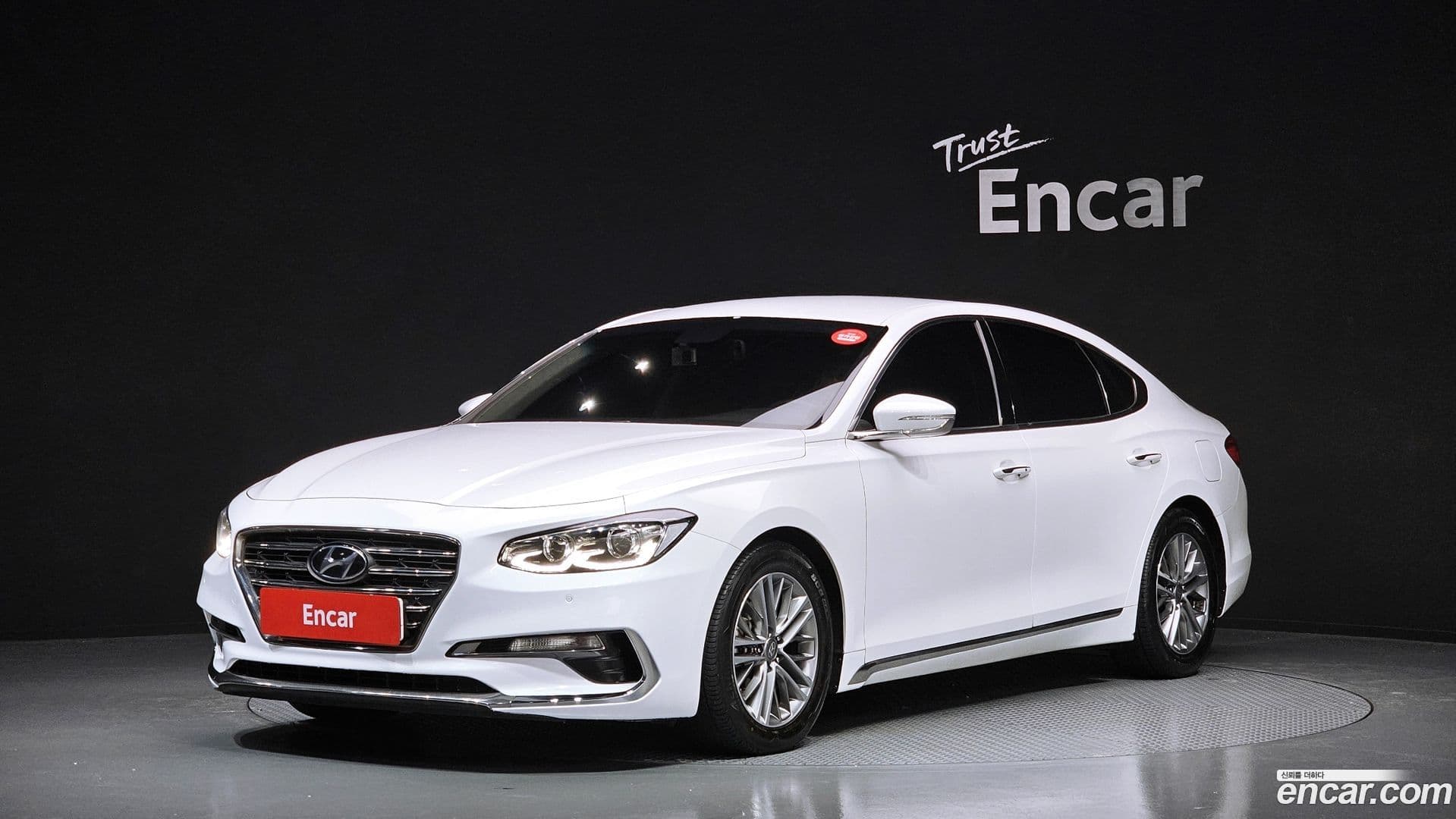 Main__Slider__Photo:Grandeur Hyundai 2016.11-0