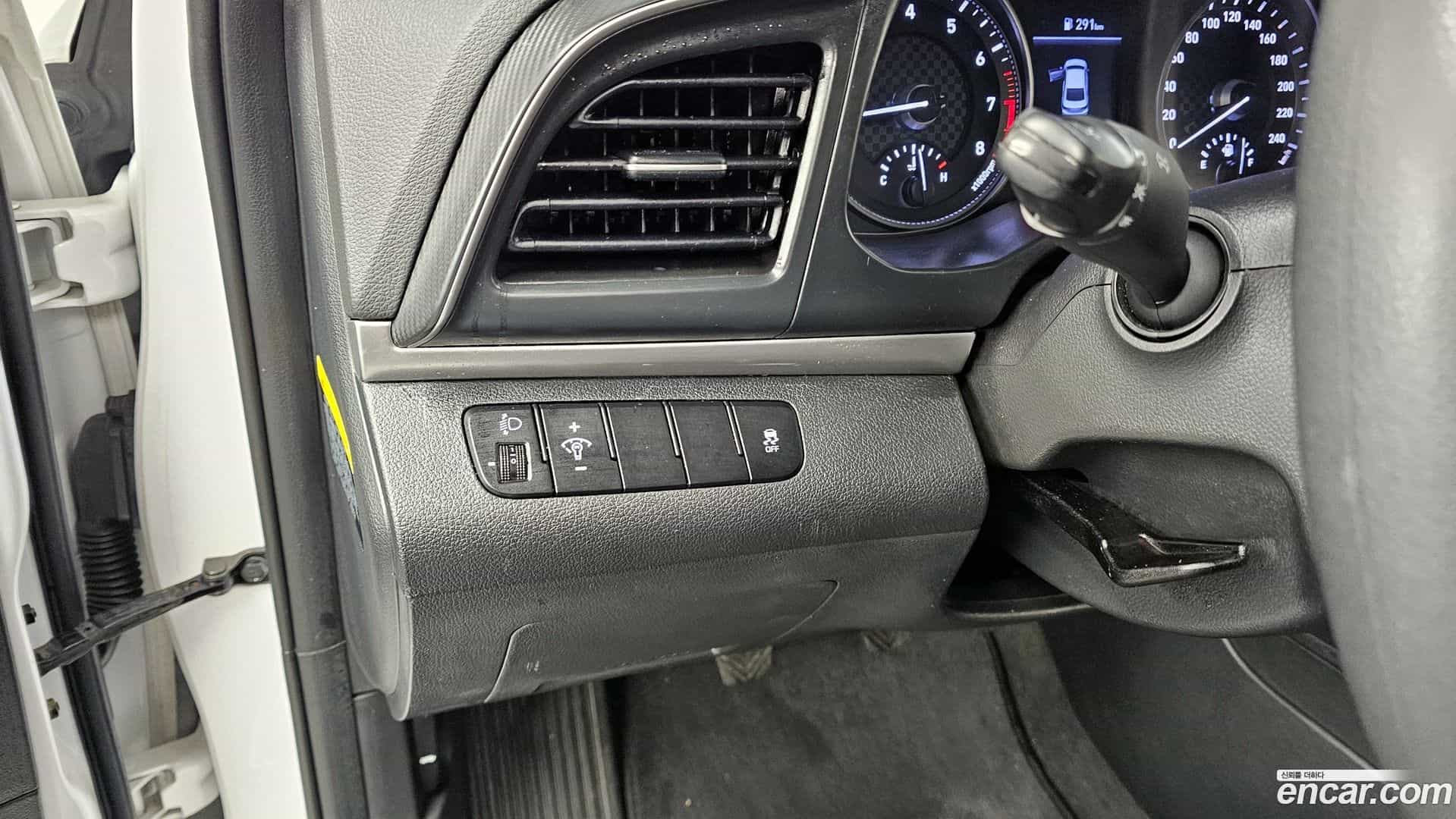 AVANTE Hyundai 2019.9-OPTION-020