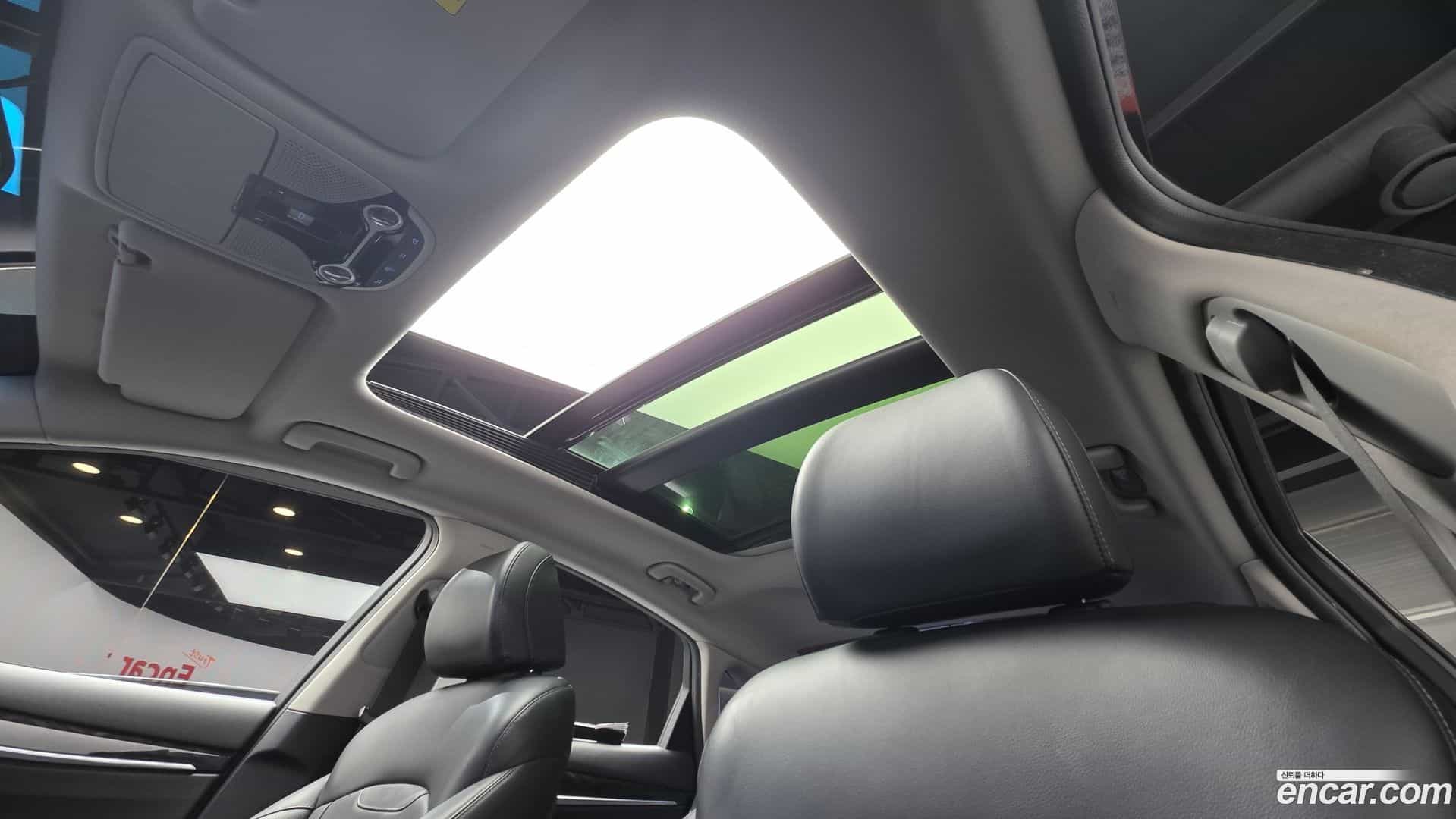 Grandeur Hyundai 2017.0-OPTION-015