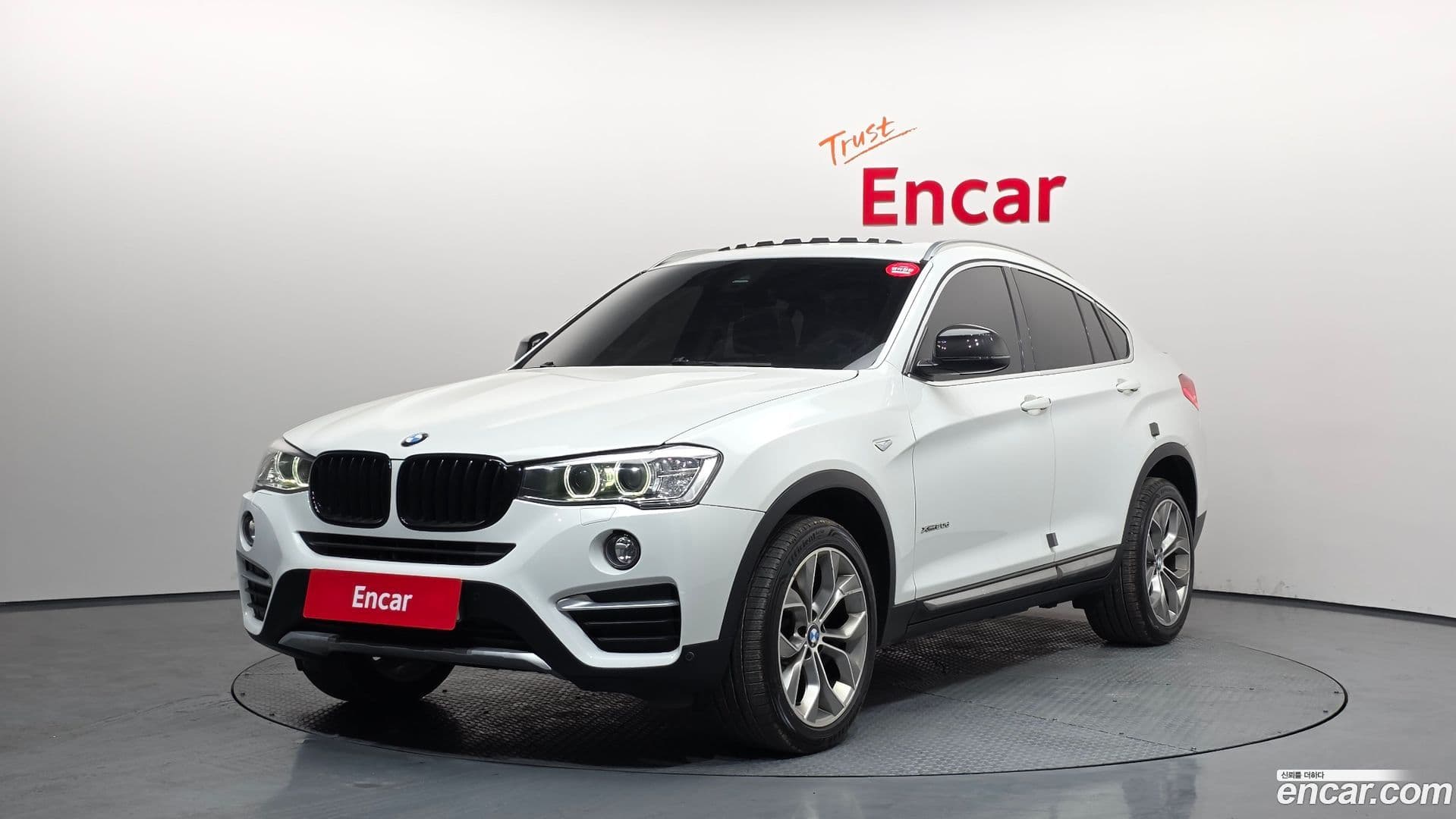 Main__Slider__Photo:X4 BMW 2017.2-0