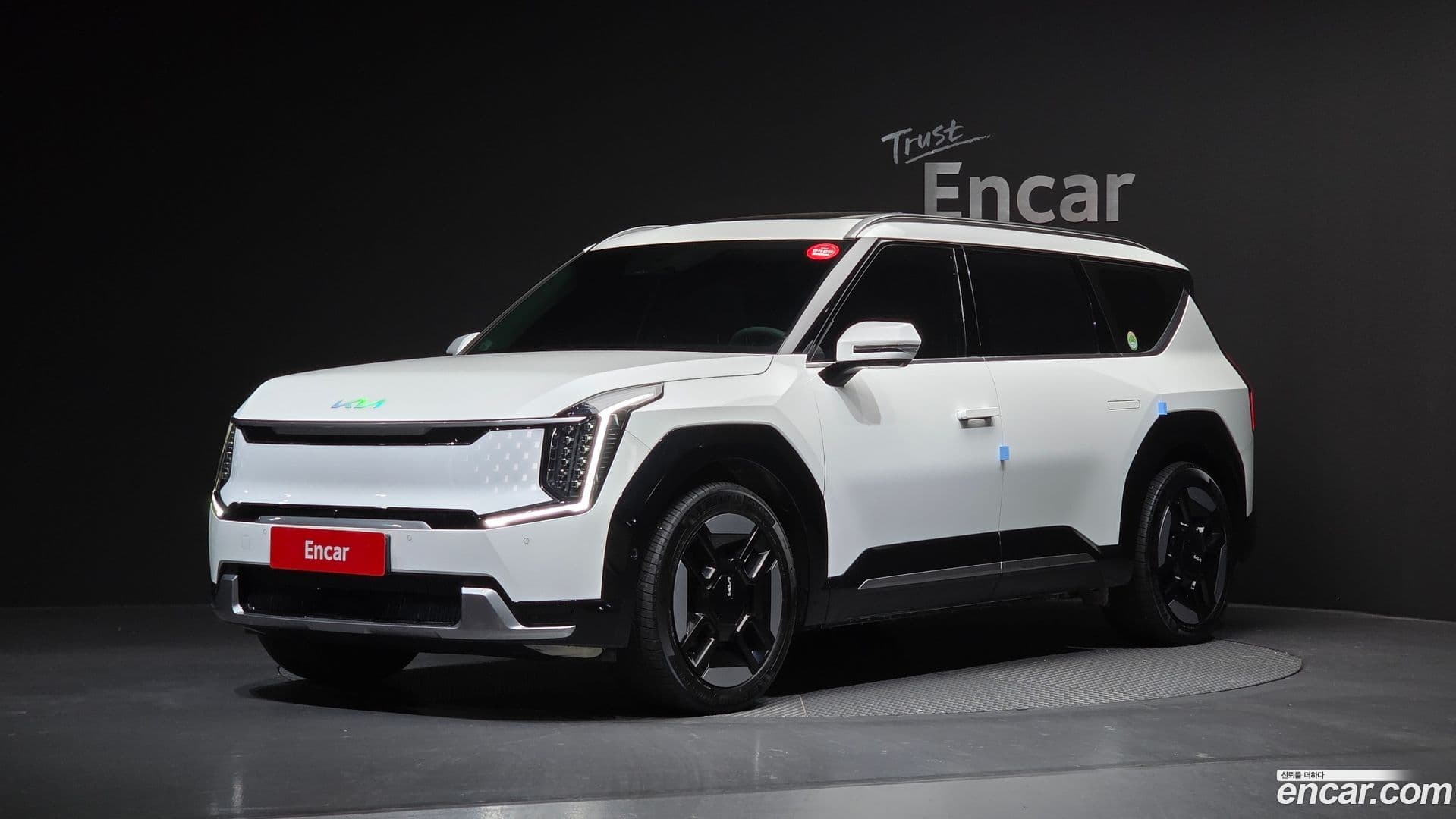 Main__Slider__Photo:EV9 Kia 2023.5-0