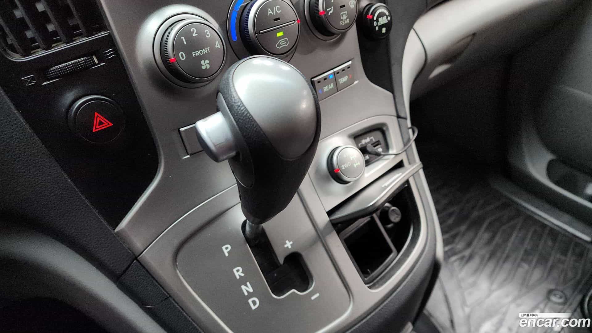 Starex Hyundai 2015.0-INNER-009