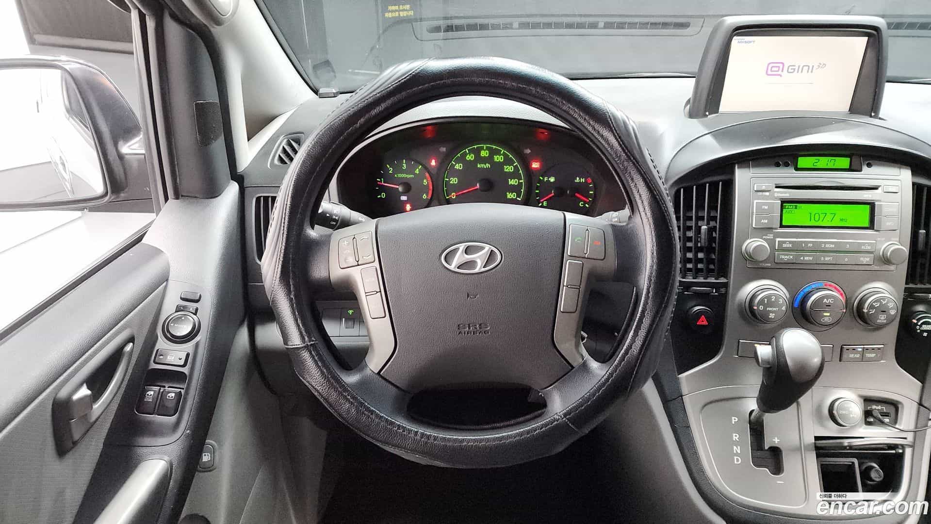Starex Hyundai 2015.0-OPTION-017