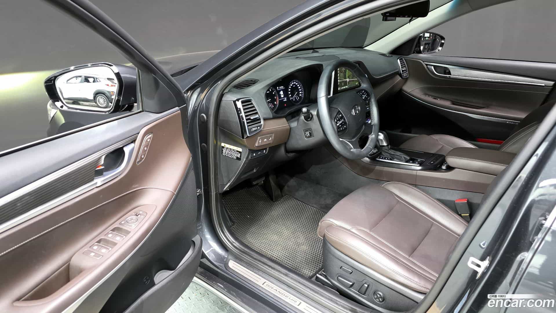 Grandeur Hyundai 2017.4-INNER-010