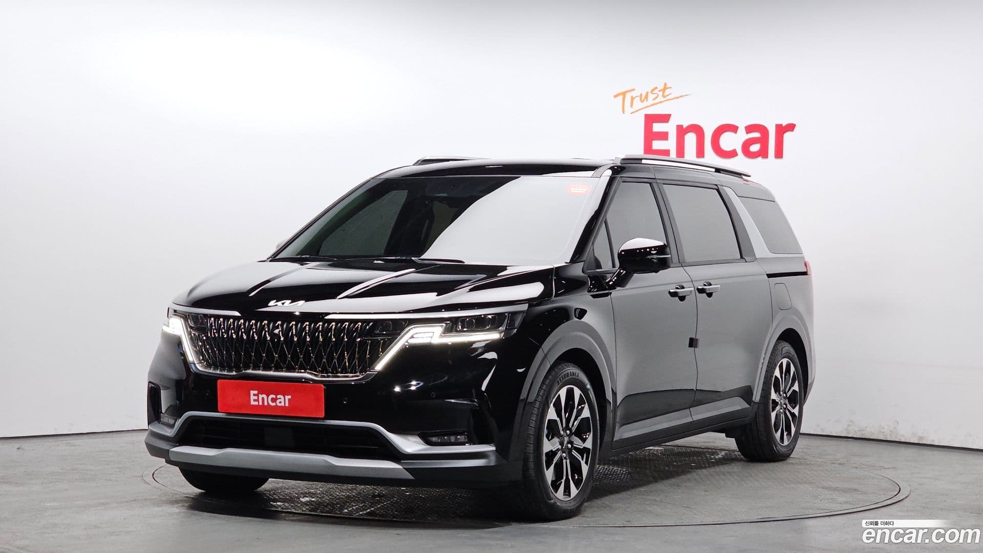 Main__Slider__Photo:Canival Kia 2021.9-0