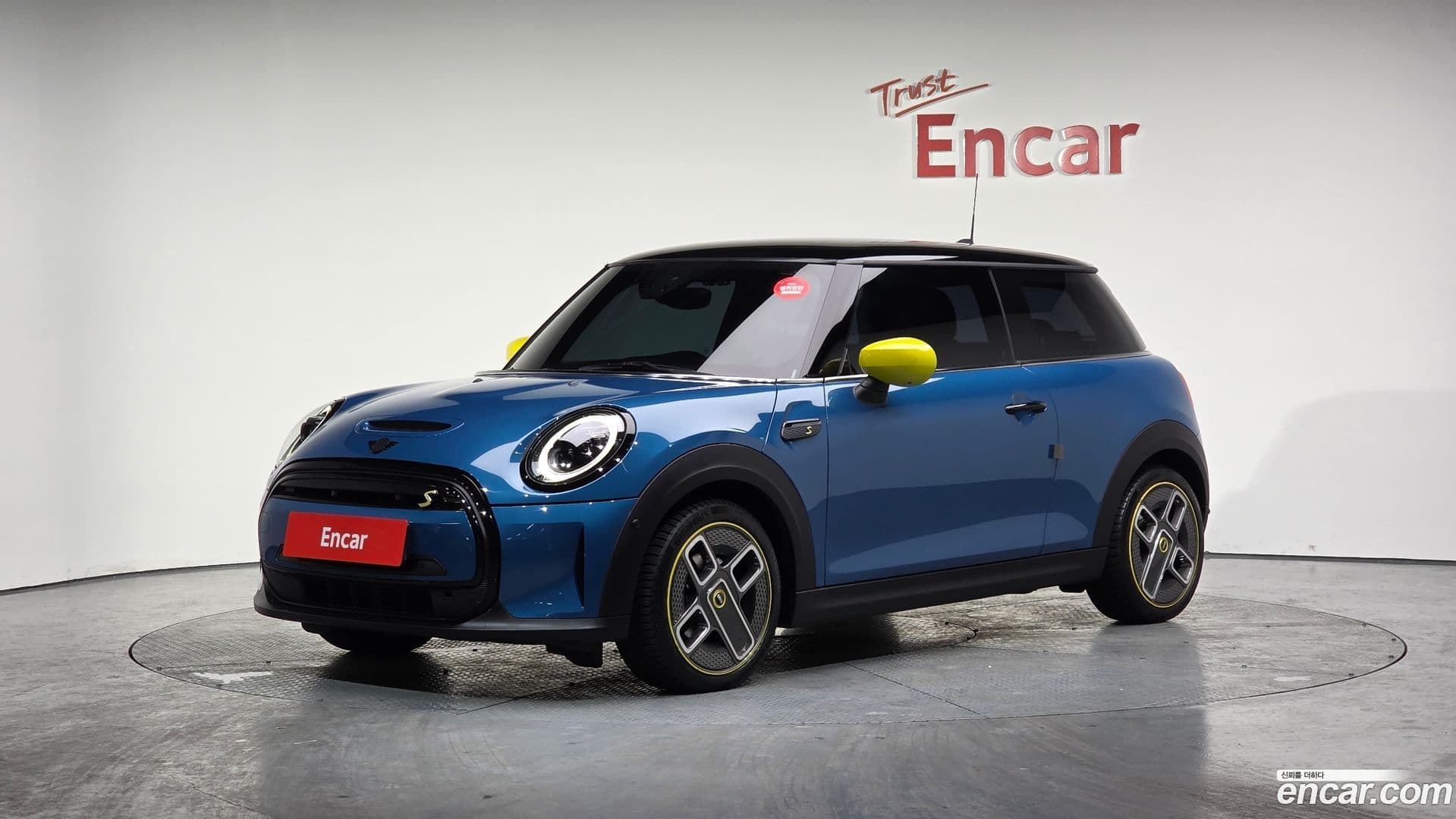 Main__Slider__Photo:Cooper Mini 2023.7-0