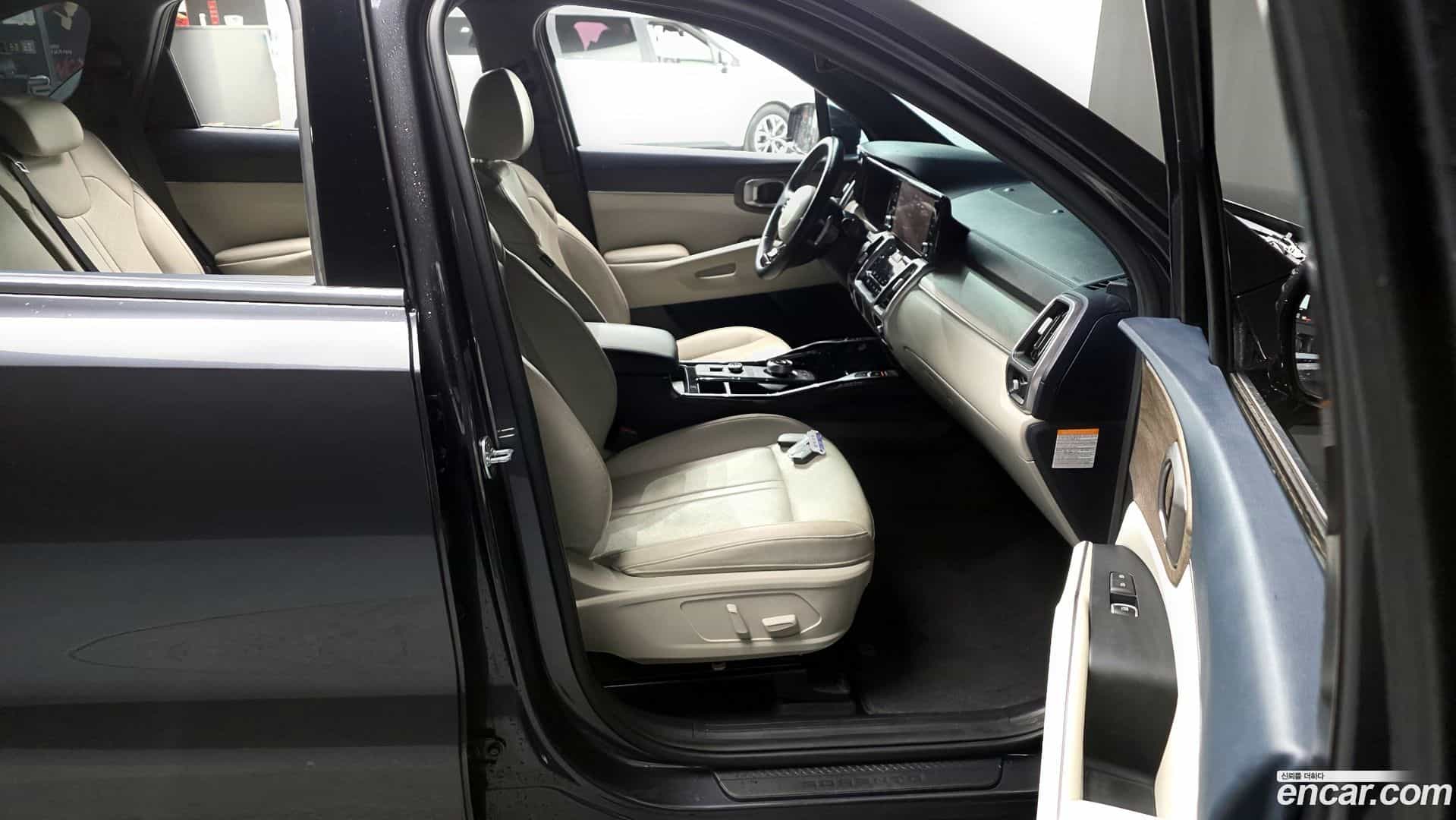 Sorento Kia 2022.0-OPTION-015