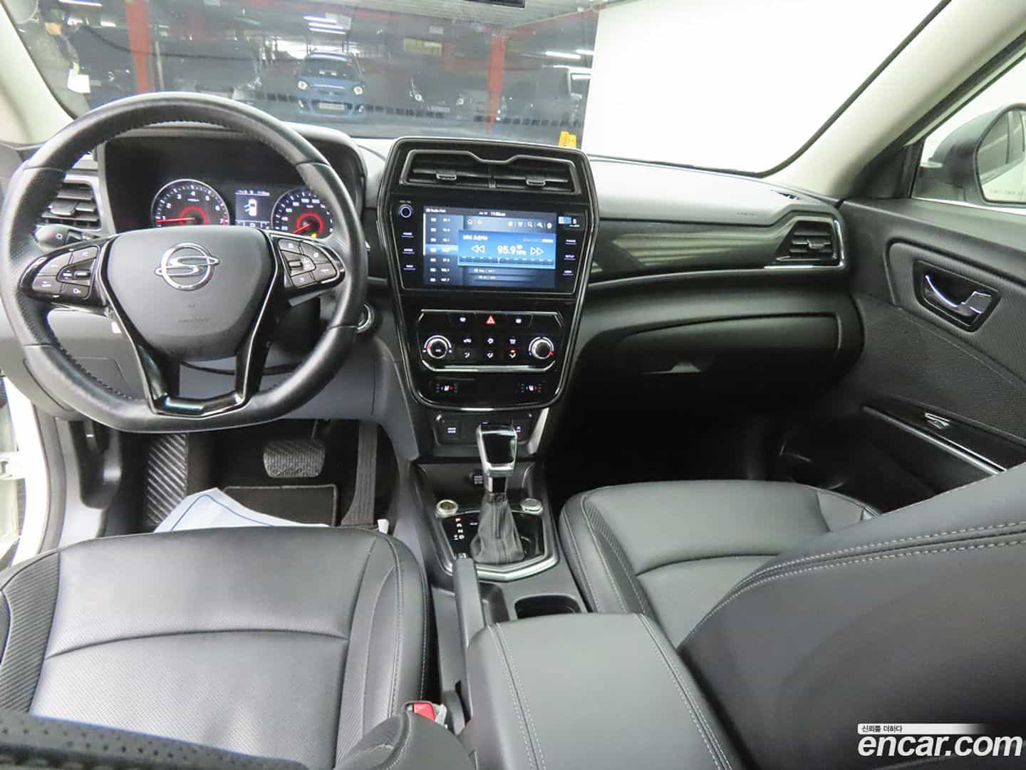 TIBOLI KG Mobility 2022.0-INNER-007
