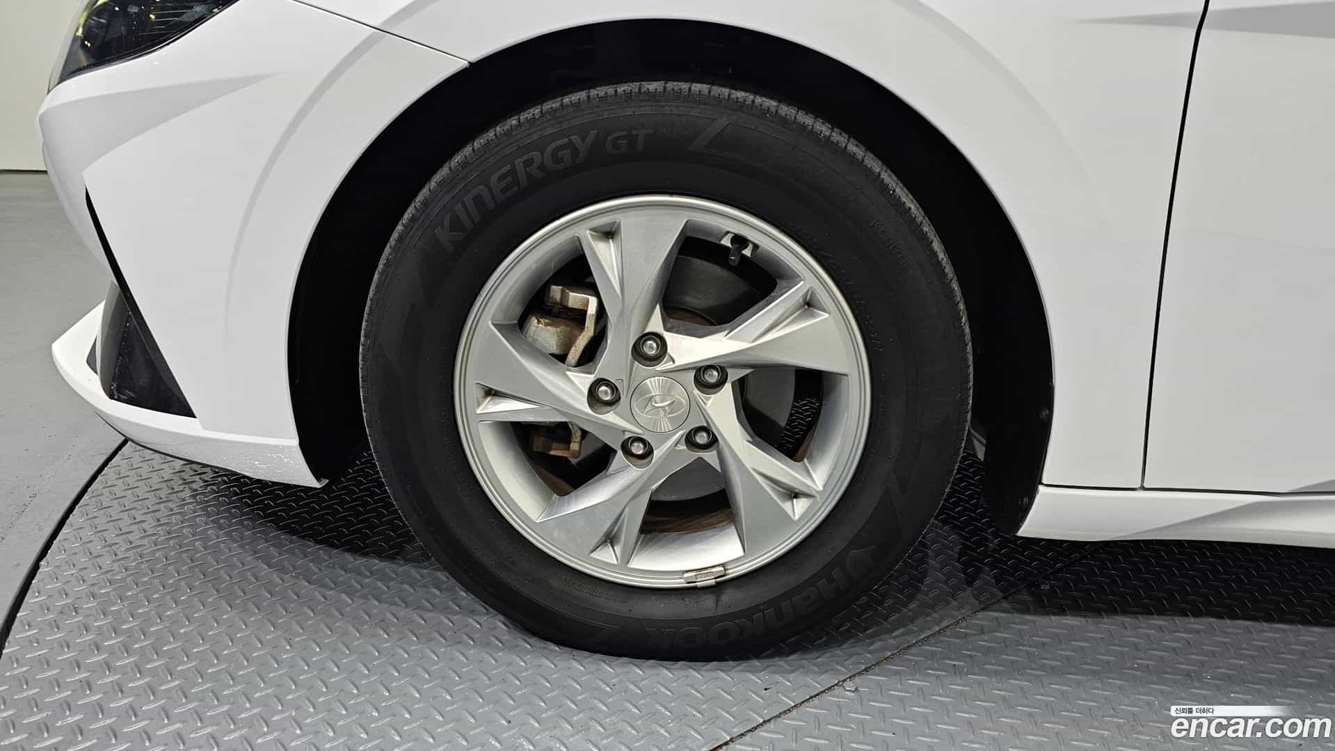 AVANTE Hyundai 2022.0-OUTER-005