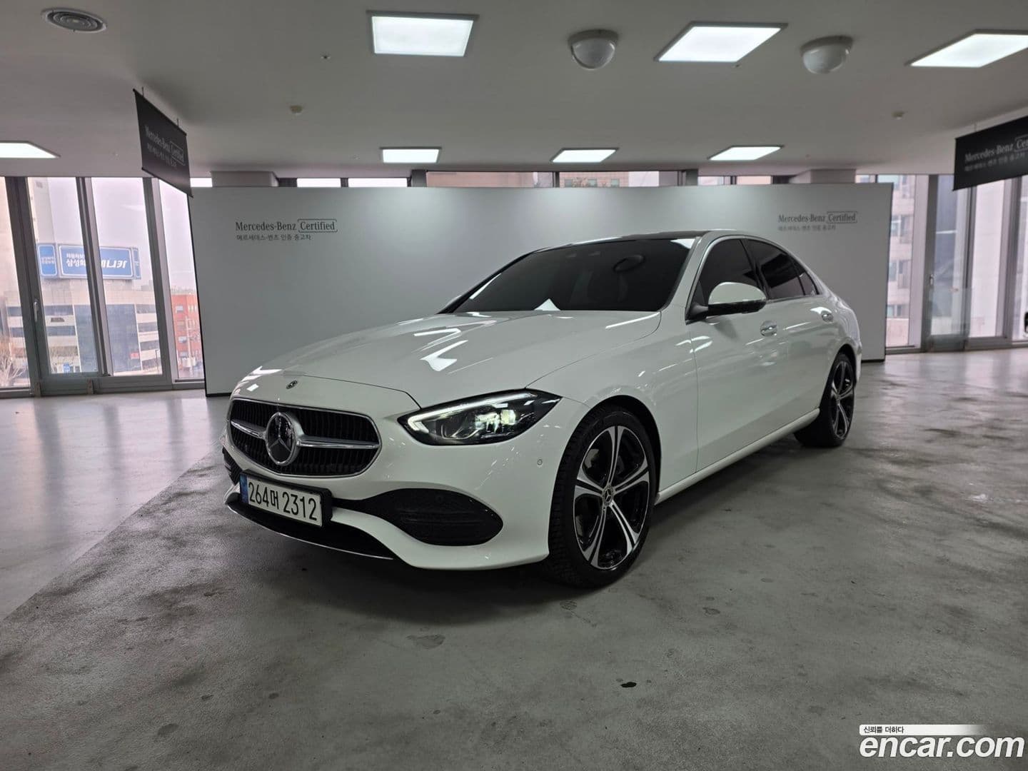 Main__Slider__Photo:C-Class Mercedes-Benz 2023.2-0