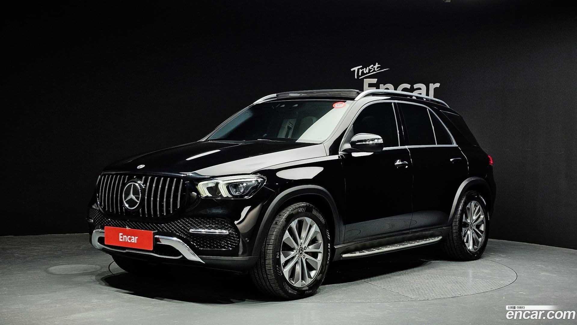 Main__Slider__Photo:GLE-Class Mercedes-Benz 2021.2-0