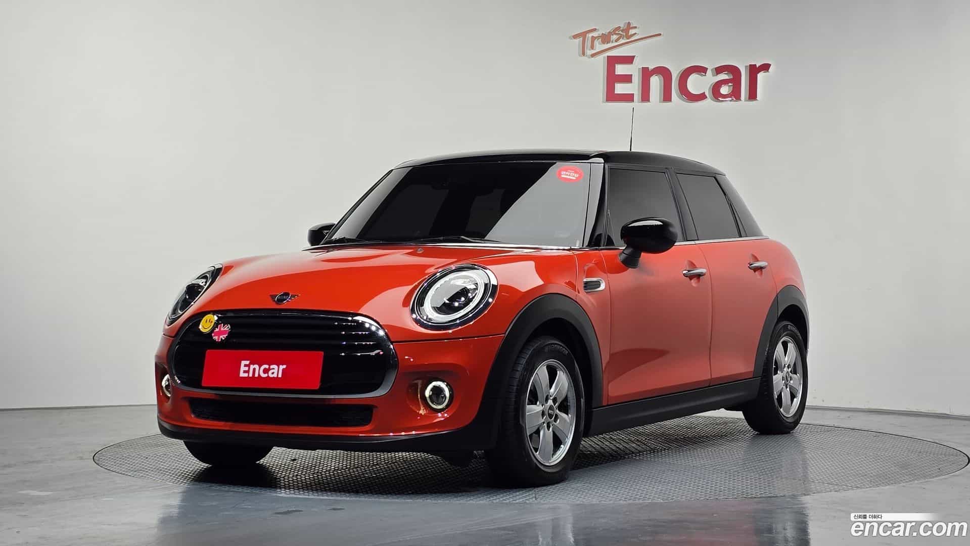 Cooper Mini 2020.2-OUTER-001