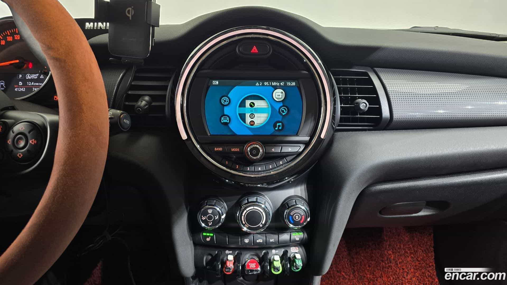 Cooper Mini 2020.2-OPTION-018