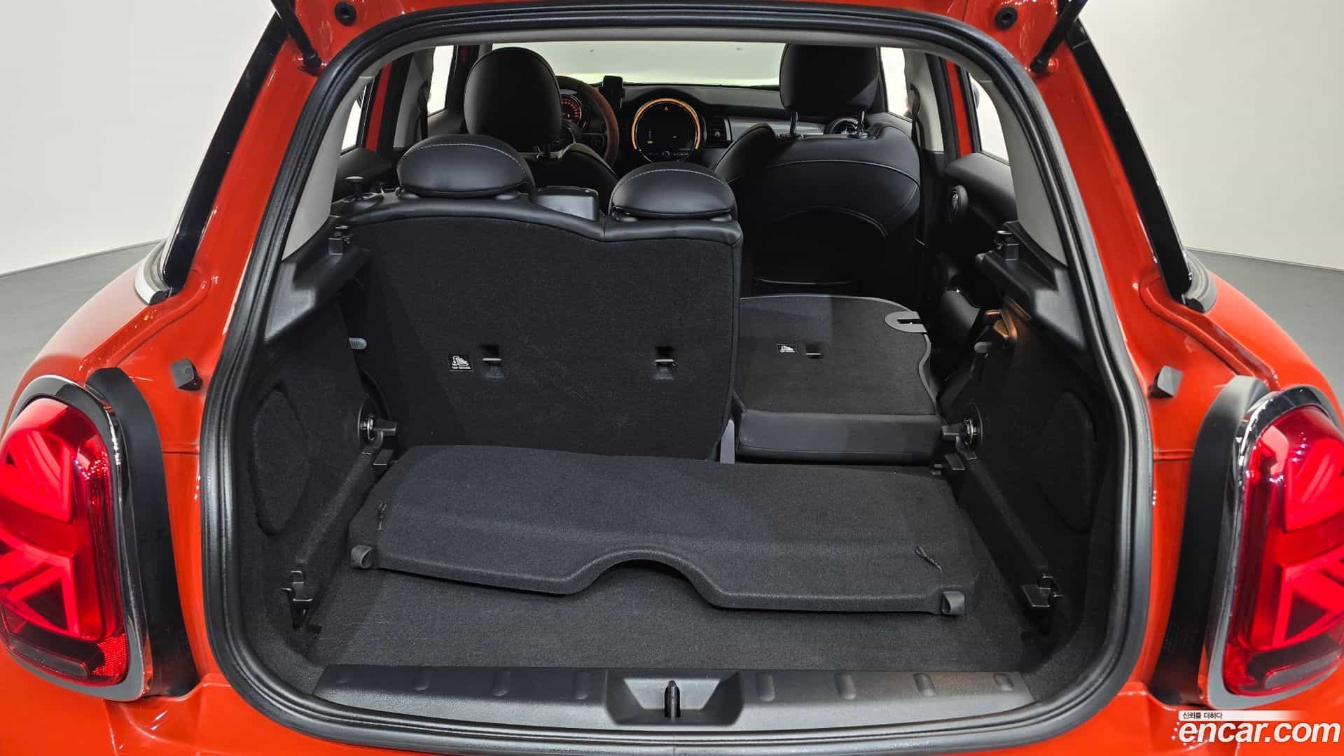 Cooper Mini 2020.2-OPTION-024