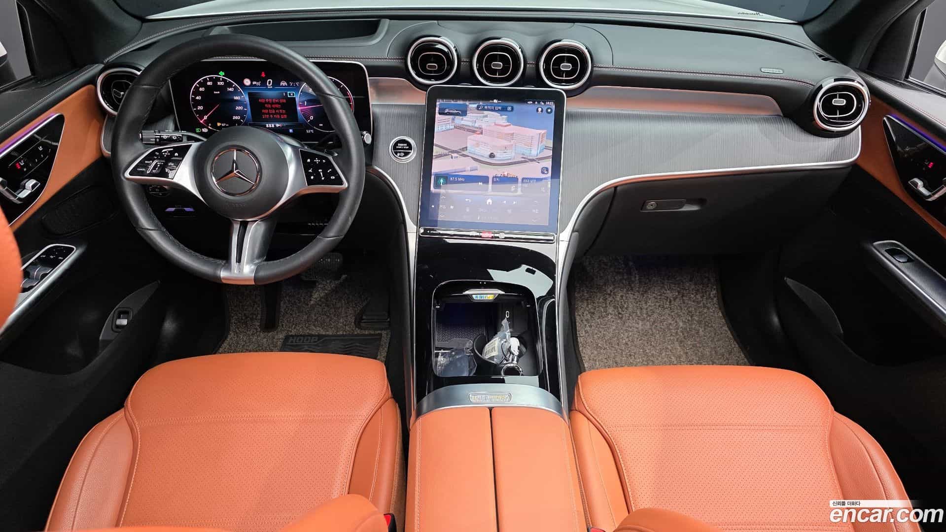 GLC-Class Mercedes-Benz 2024.5-INNER-007