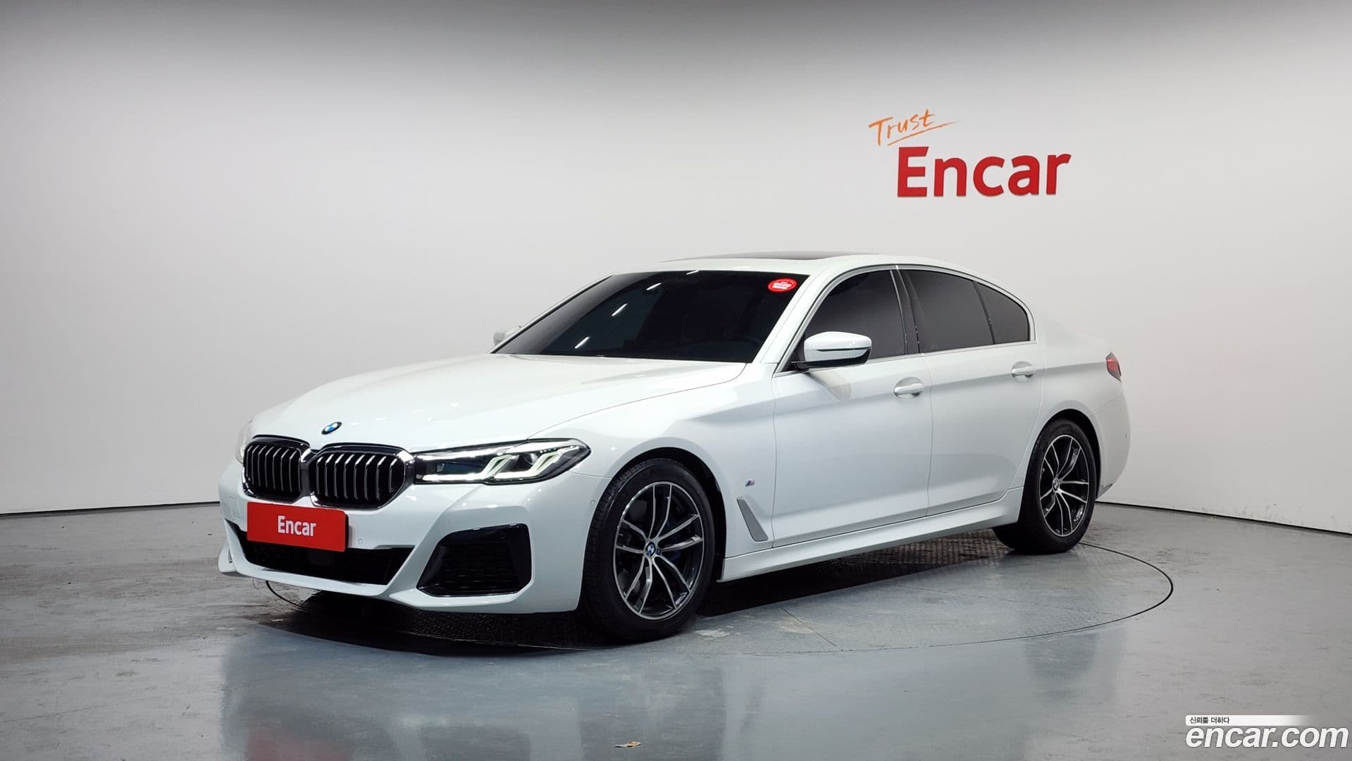 Main__Slider__Photo:5-Series BMW 2022.1-0