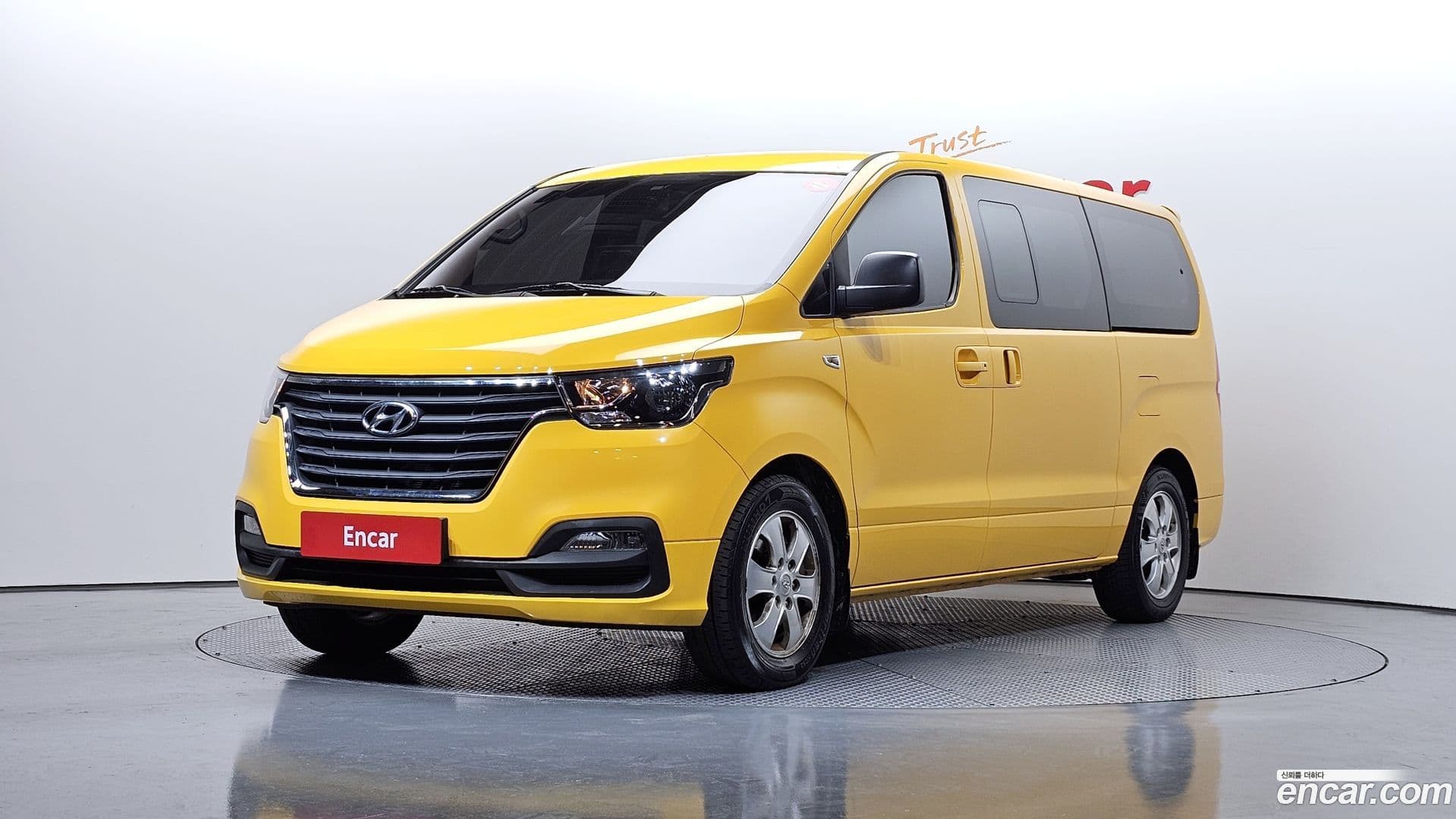 Main__Slider__Photo:Starex Hyundai 2019.6-0
