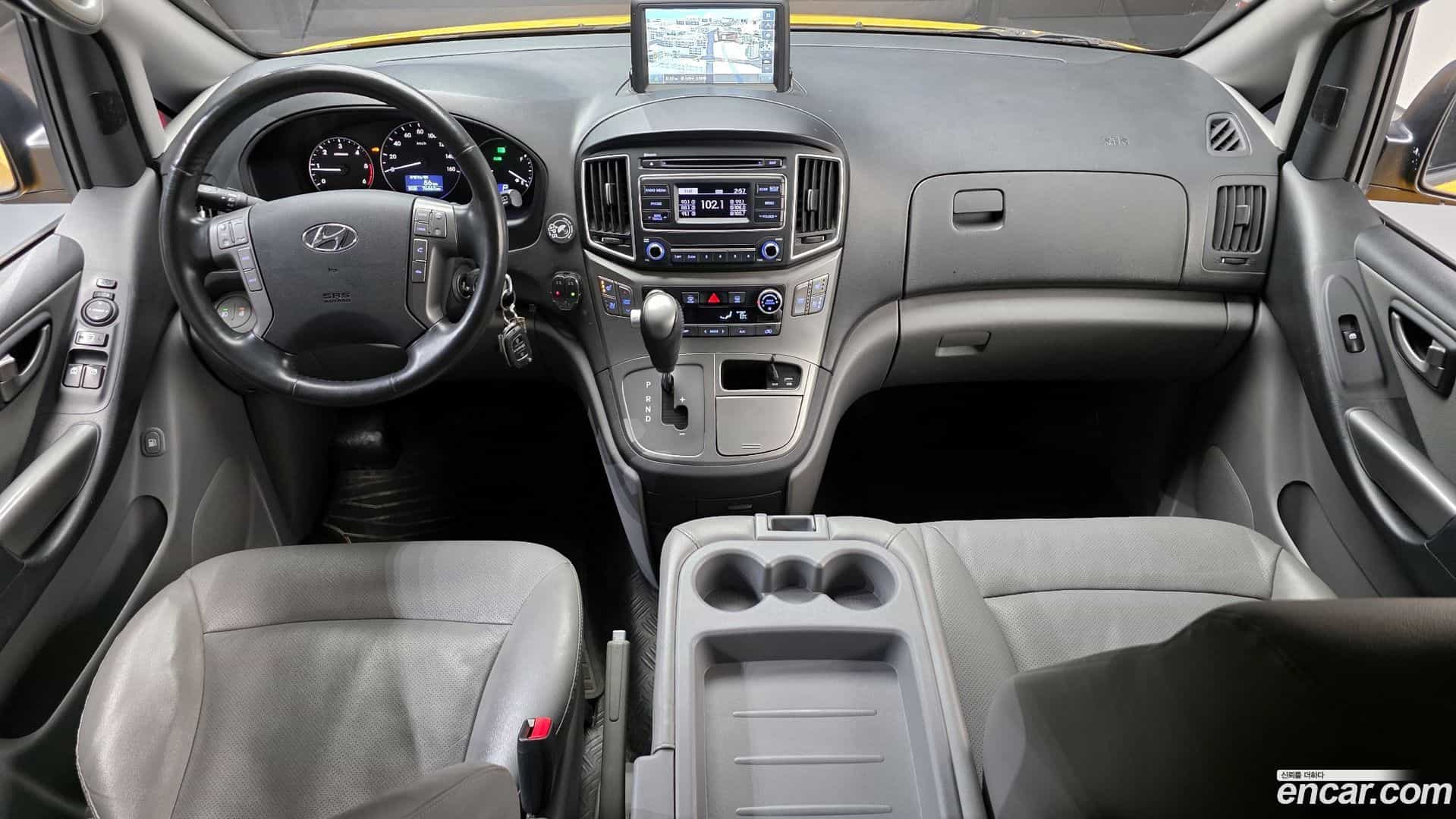 Starex Hyundai 2019.6-INNER-007