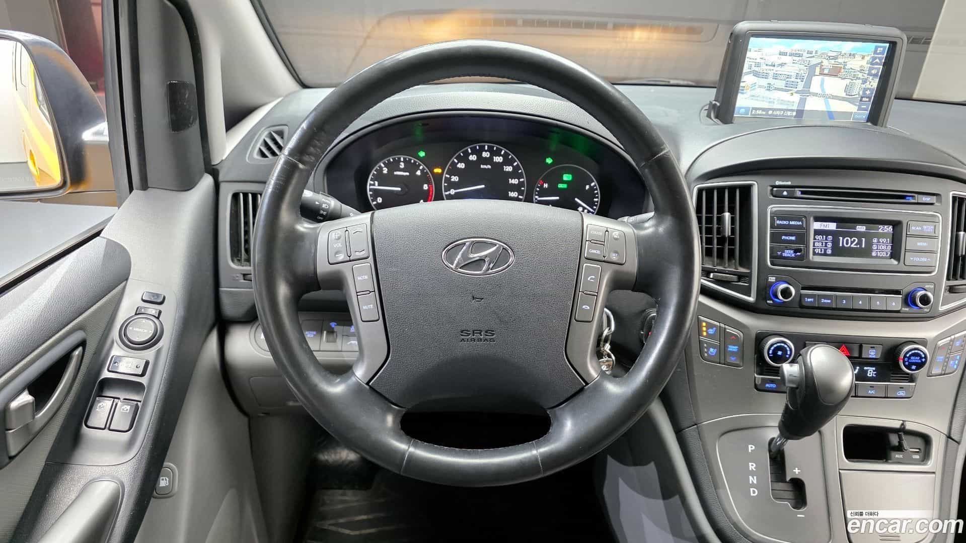 Starex Hyundai 2019.6-OPTION-017