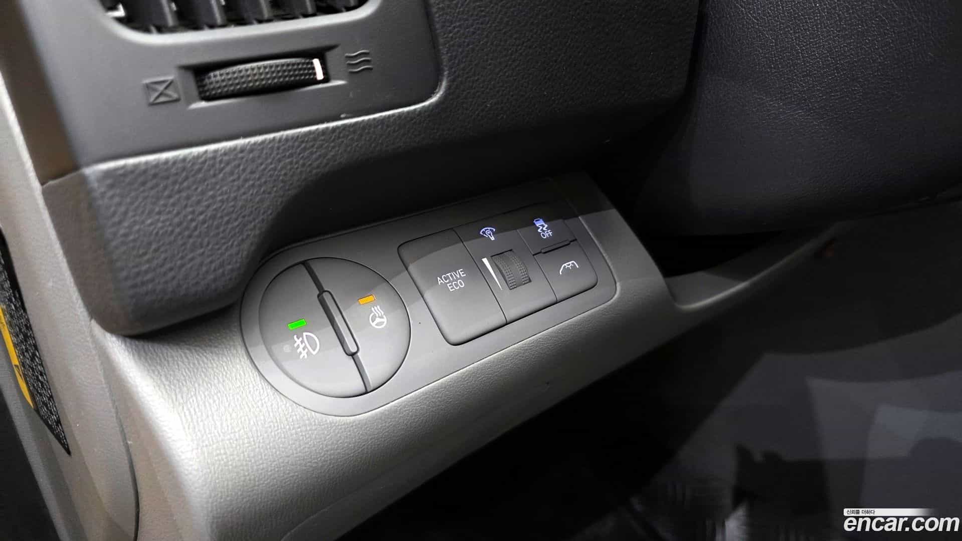 Starex Hyundai 2019.6-OPTION-021