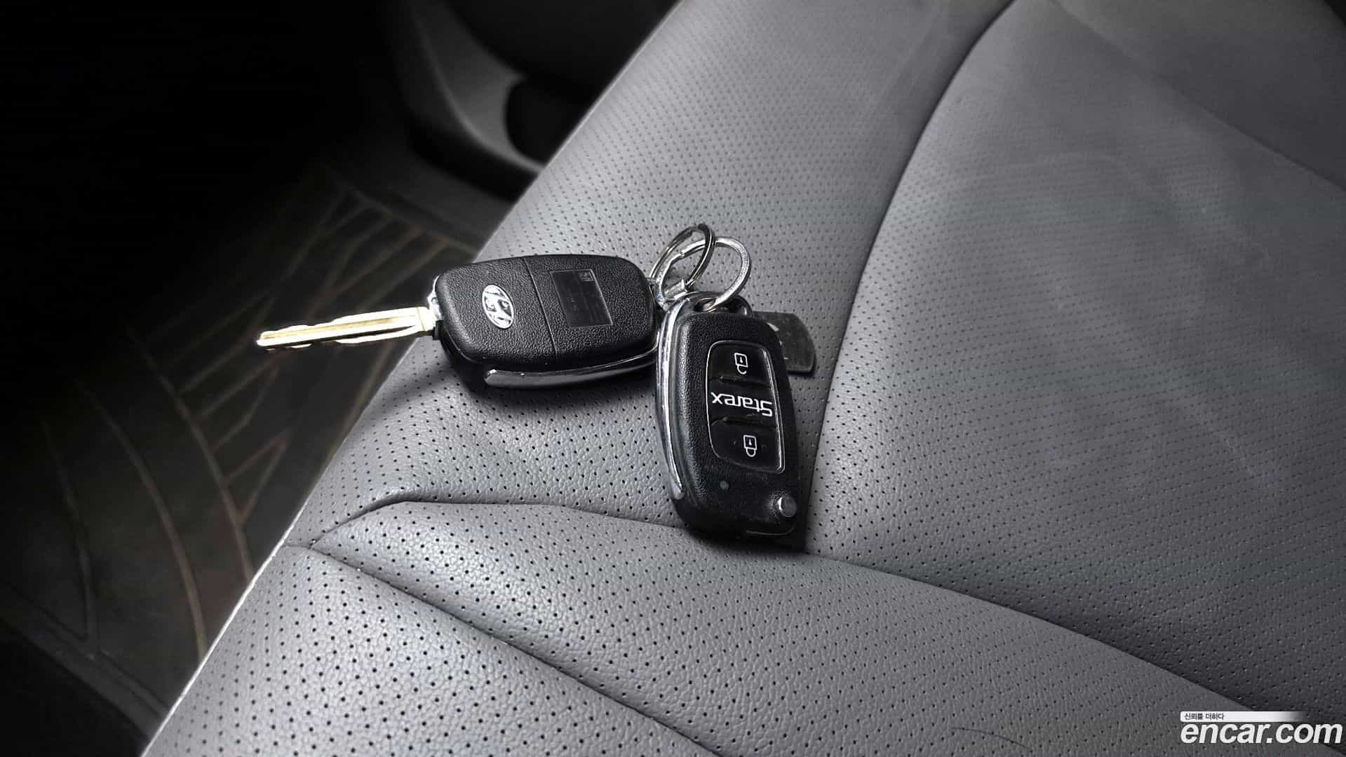 Starex Hyundai 2019.6-OPTION-023