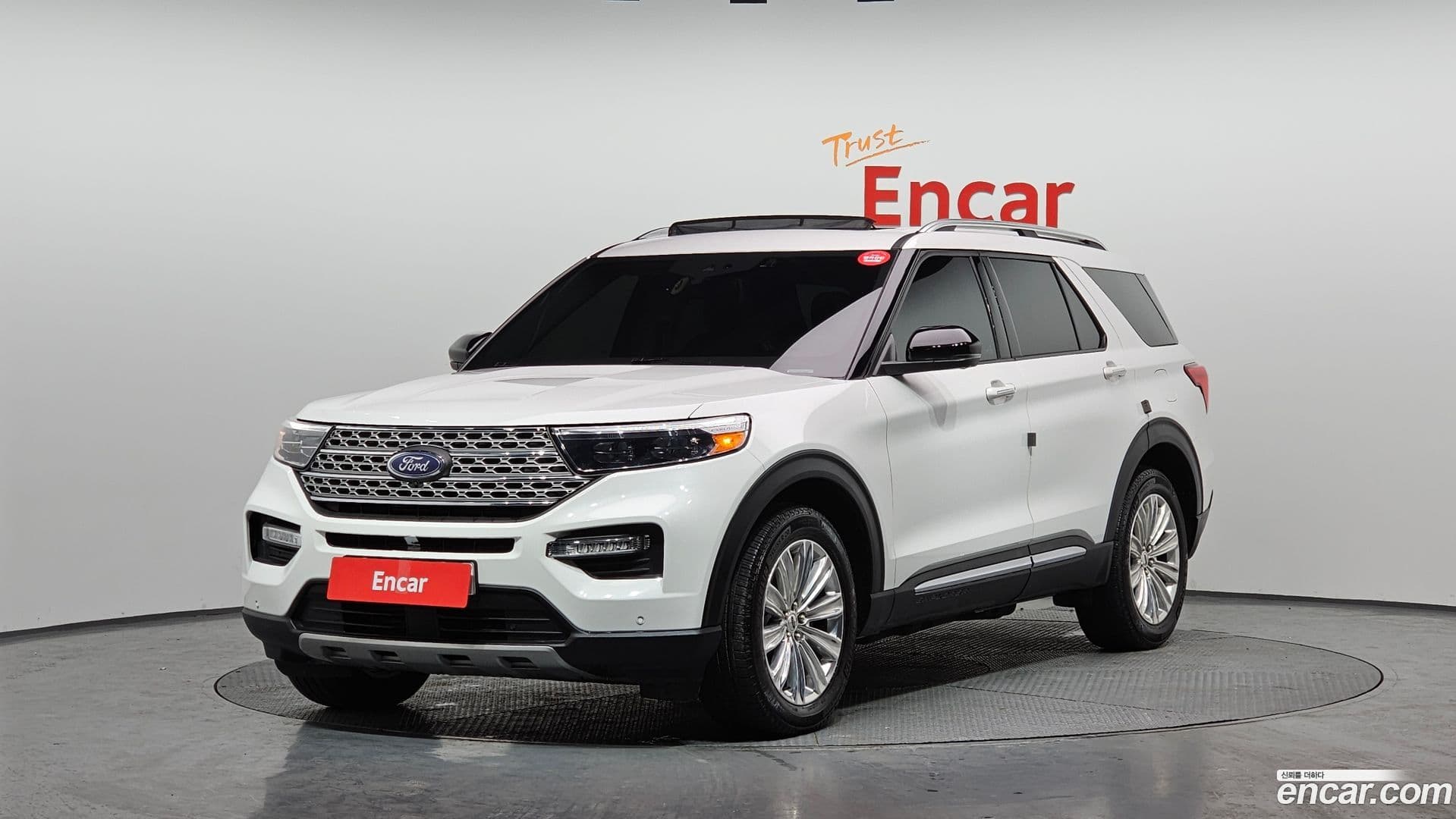 Main__Slider__Photo:Explorer Ford 2022.11-0