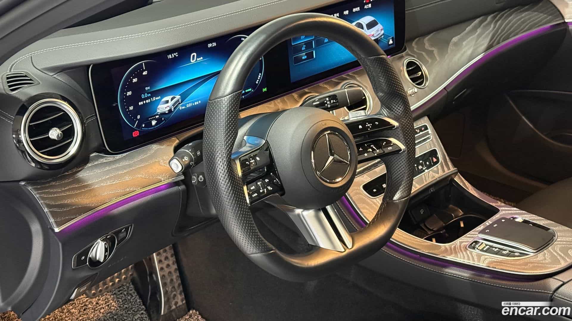 E-Class Mercedes-Benz 2022.4-OPTION-019