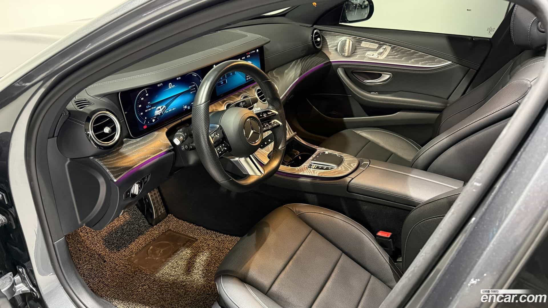 E-Class Mercedes-Benz 2022.4-OPTION-023