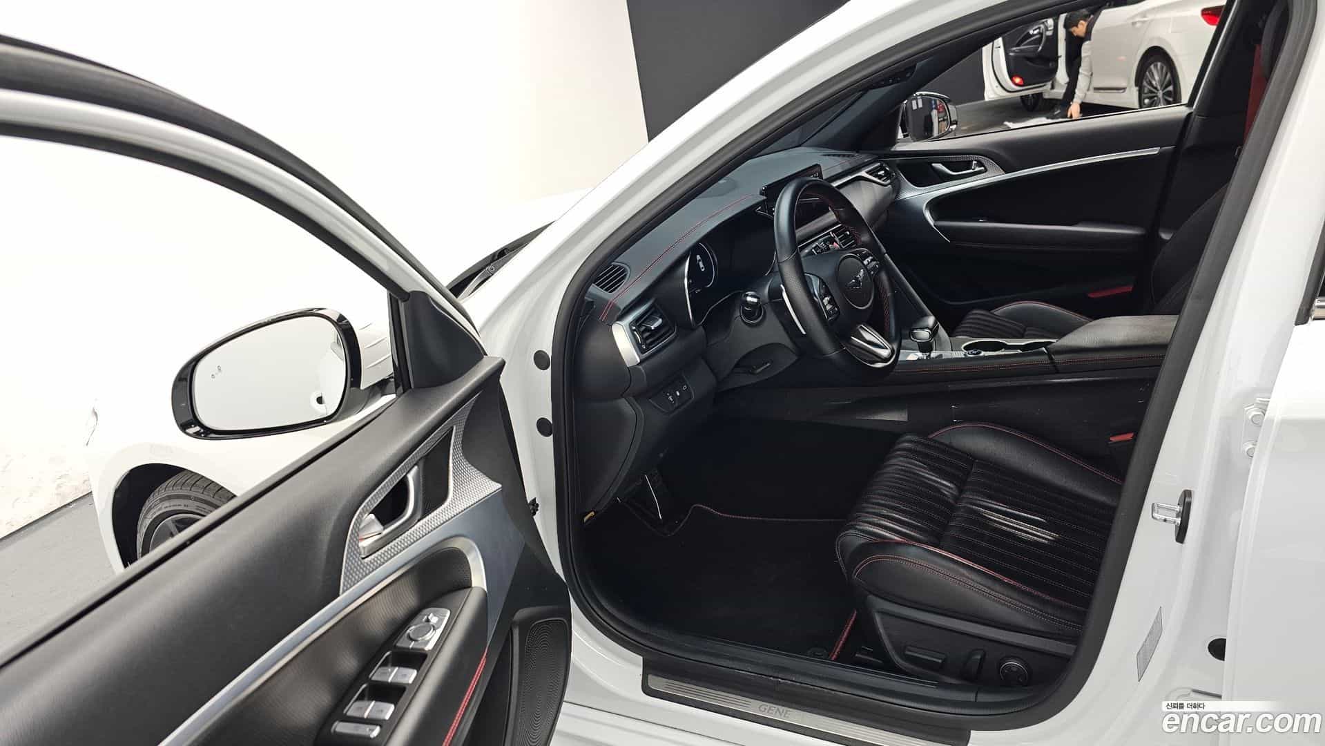 G70 Genesis 2022.2-INNER-010