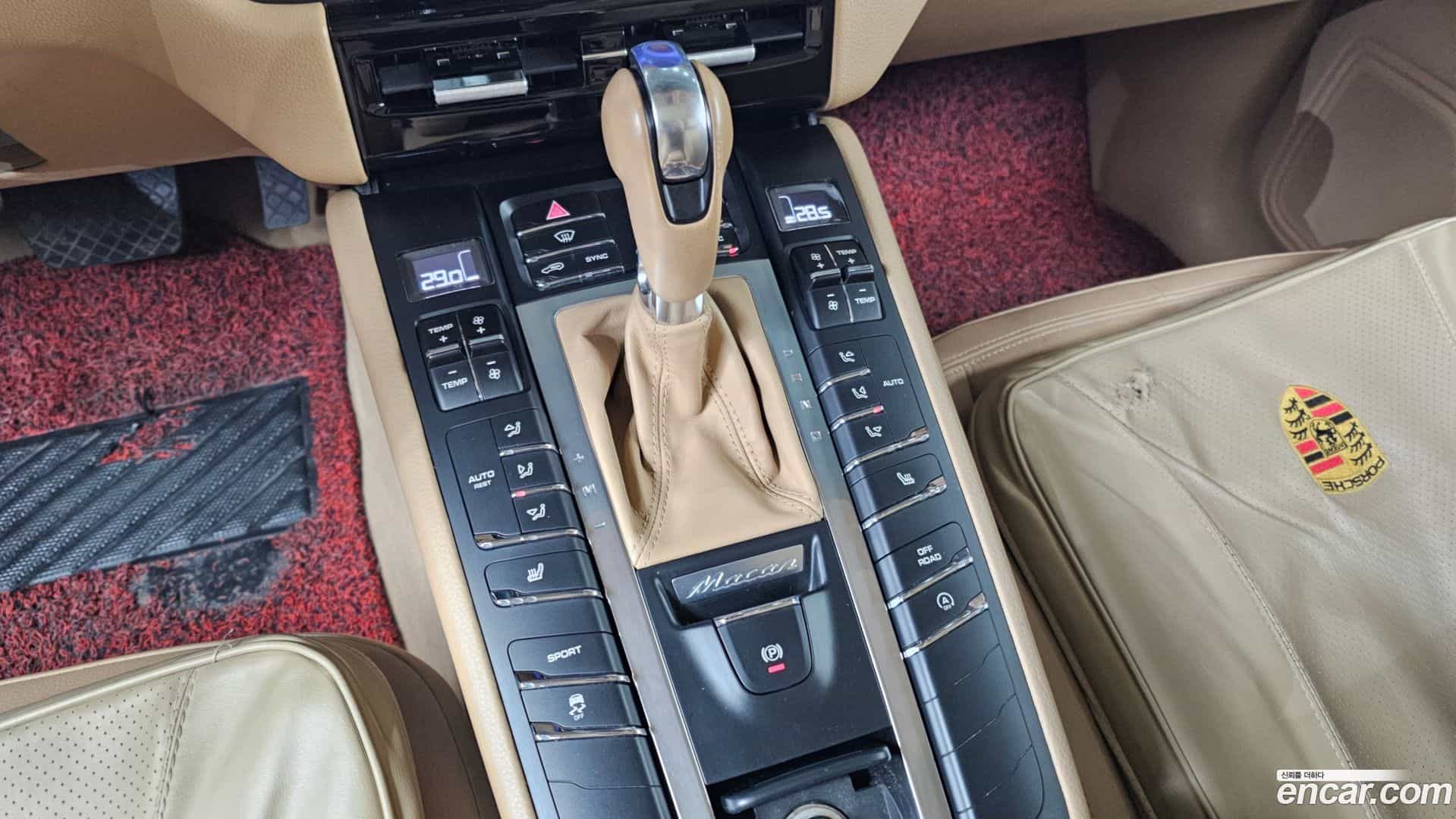 Macan Porsche 2015.5-INNER-009