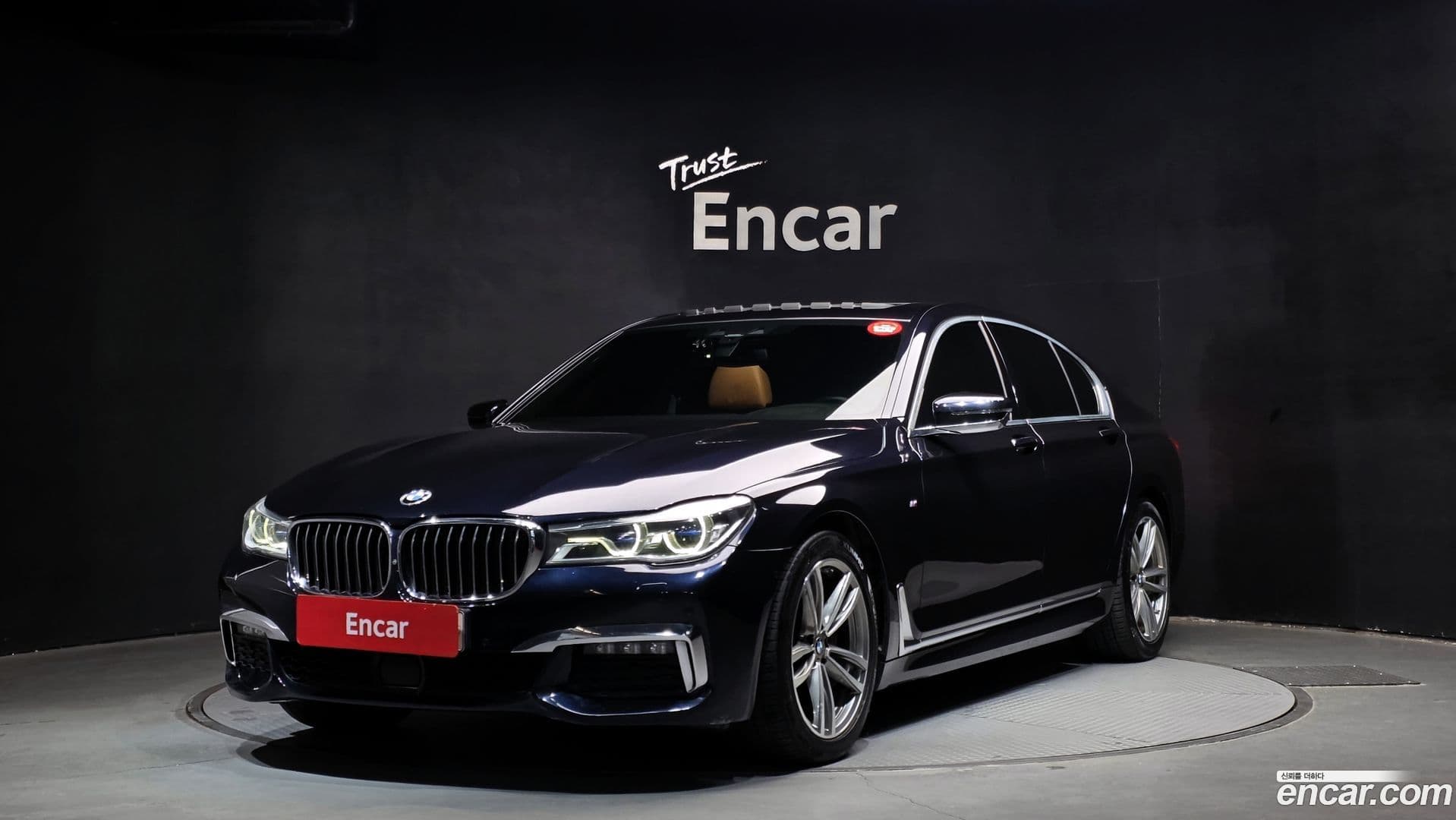 Main__Slider__Photo:7-Series BMW 2018.11-0
