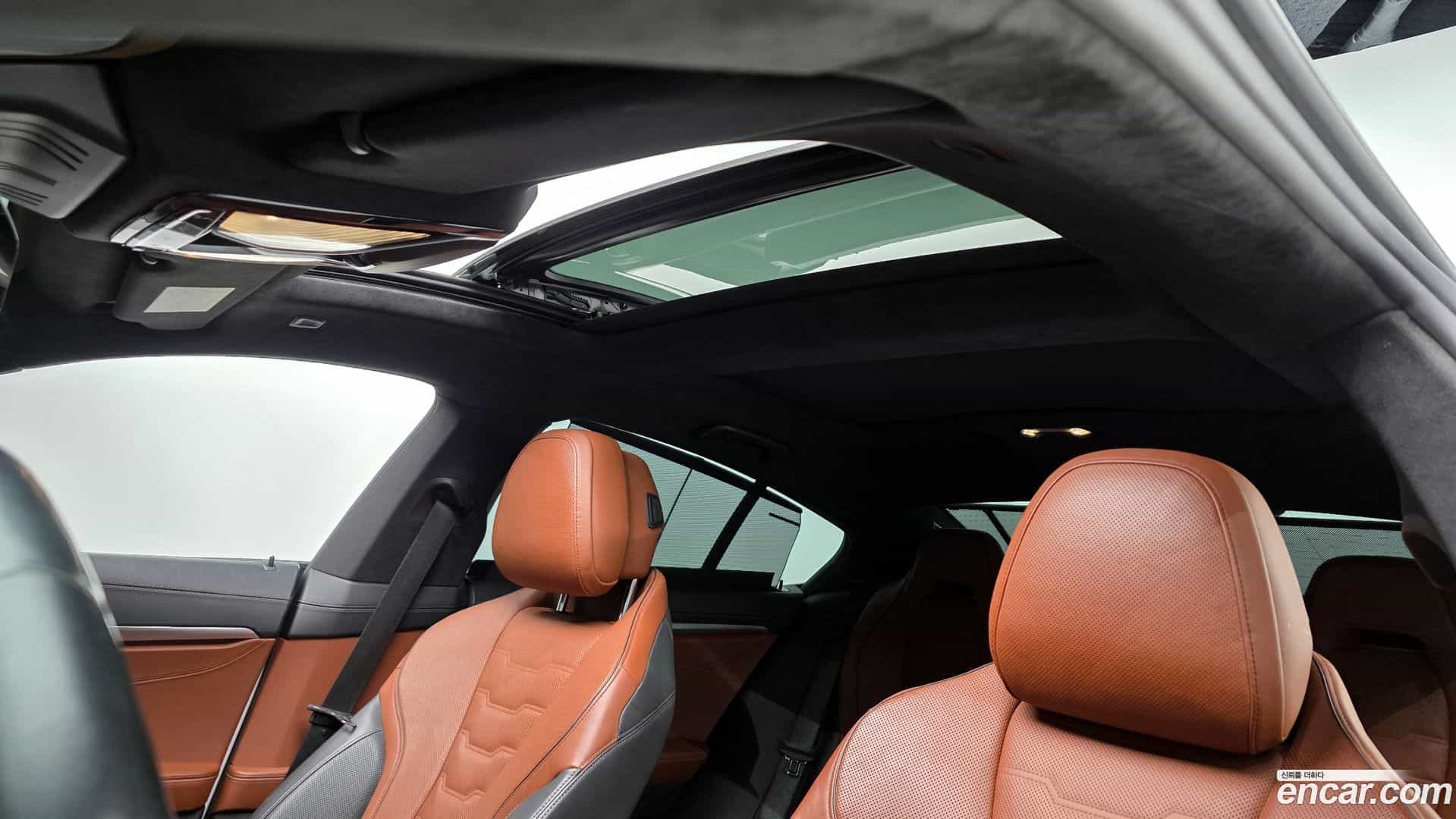 8-Series BMW 2022.8-OPTION-022