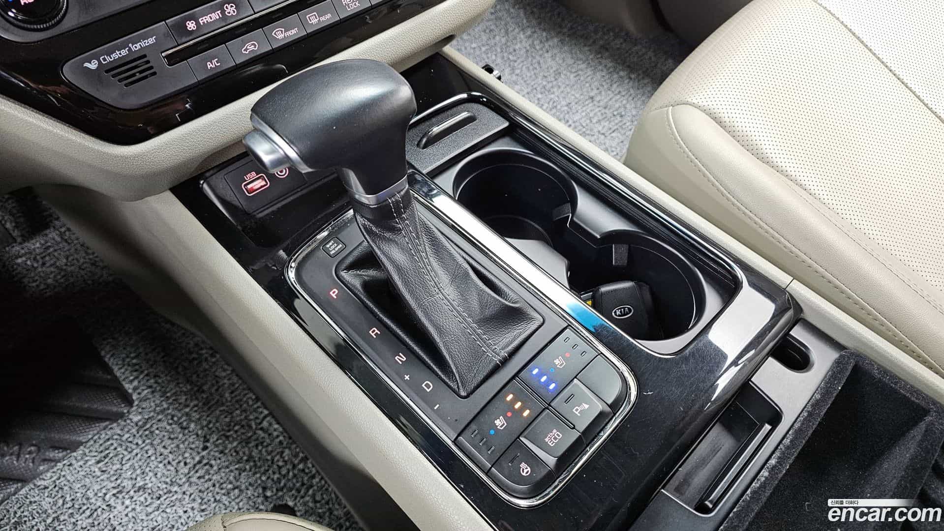 Canival Kia 2017.2-INNER-009