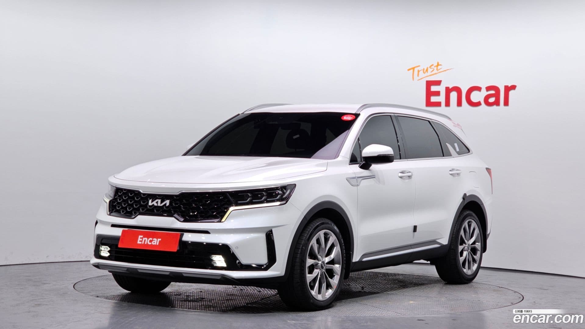 Main__Slider__Photo:Sorento Kia 2021.11-0