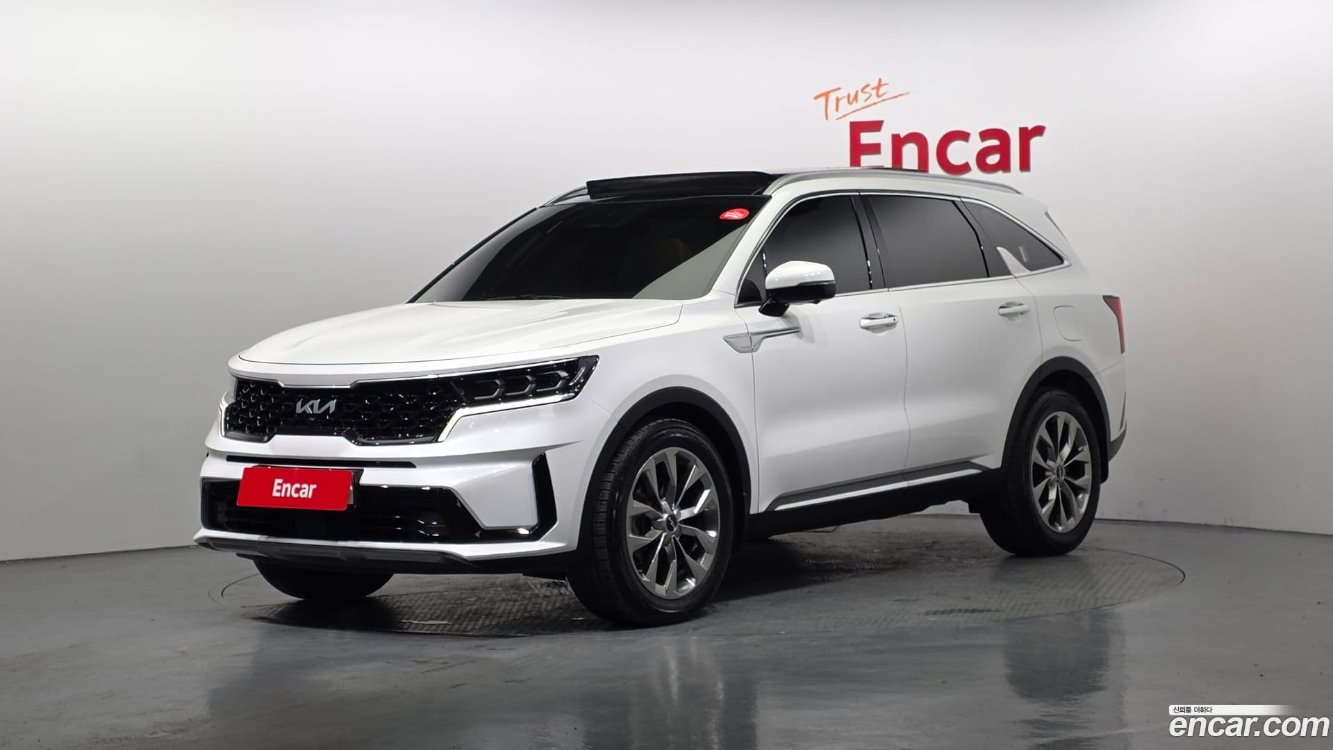 Main__Slider__Photo:Sorento Kia 2021.10-0