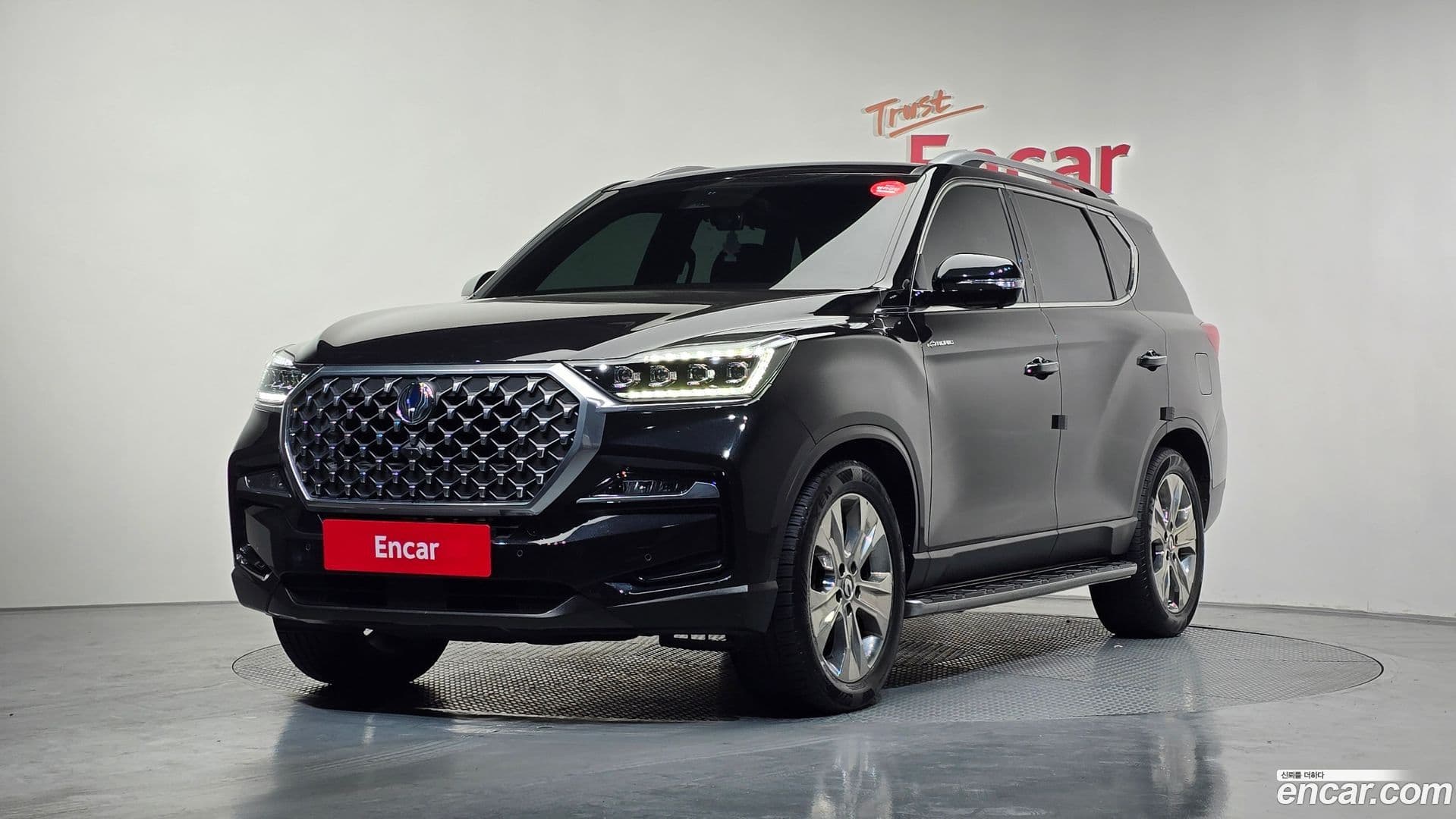 Main__Slider__Photo:Rexton KG Mobility 2021.0-0