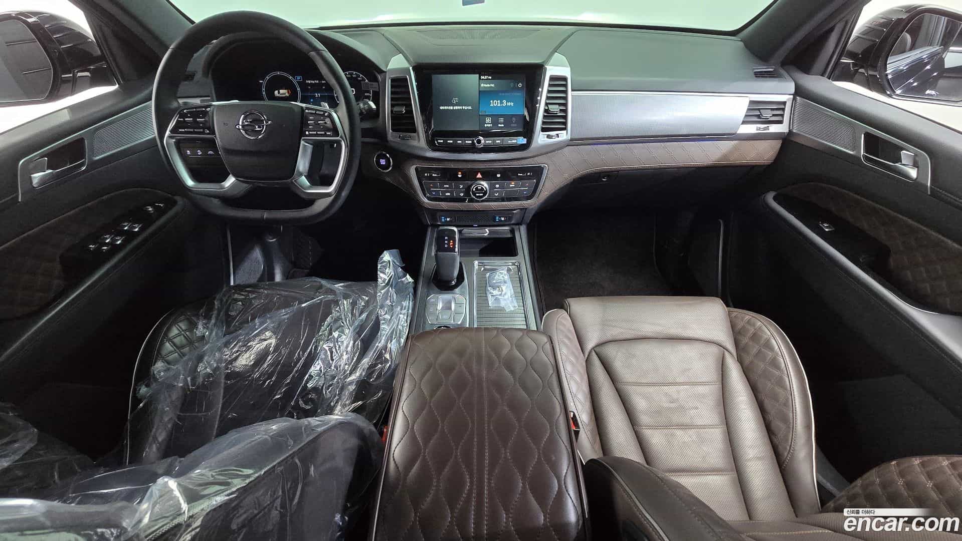 Rexton KG Mobility 2021.0-INNER-007