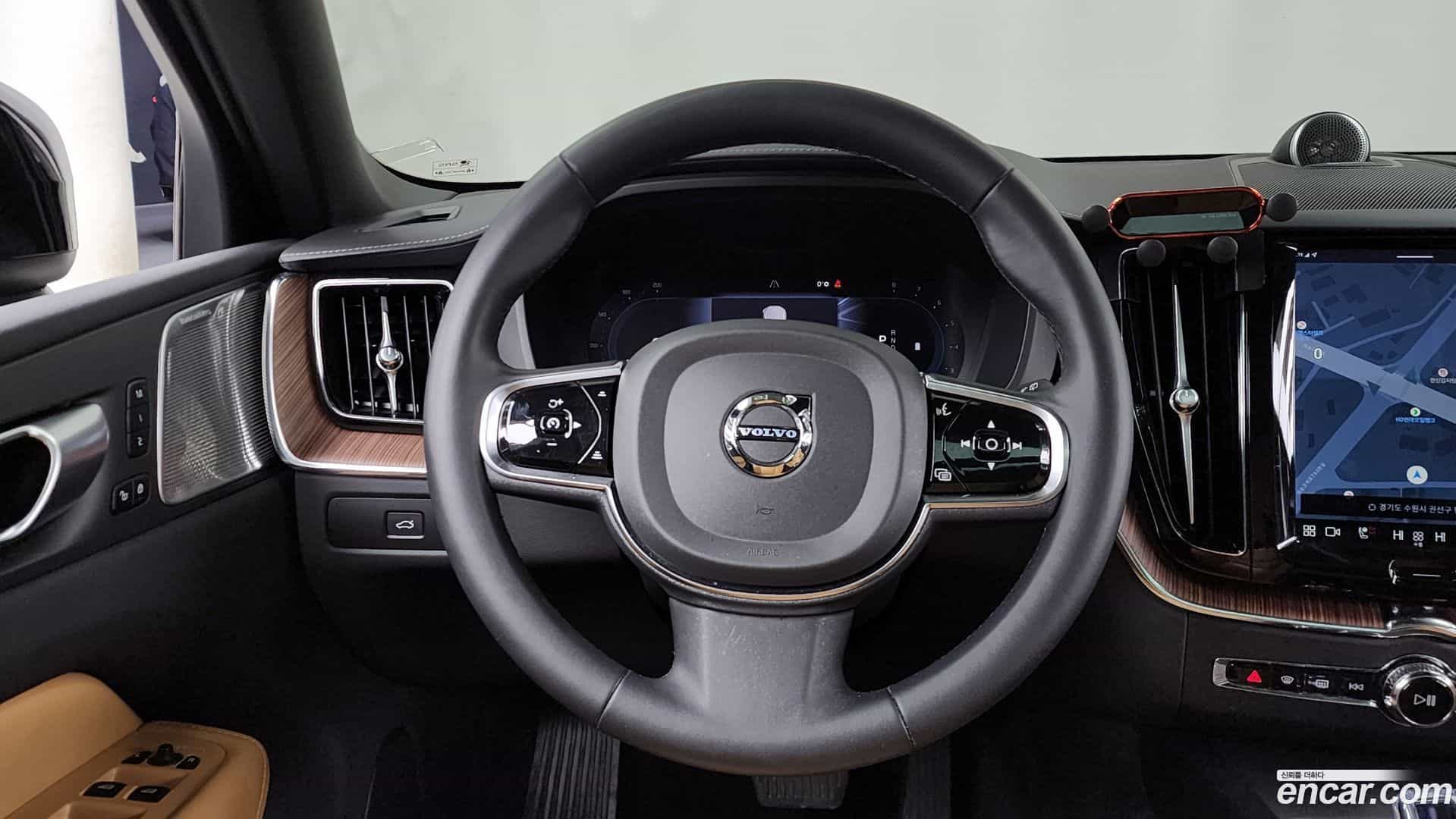 XC60 Volvo 2024.2-OPTION-017